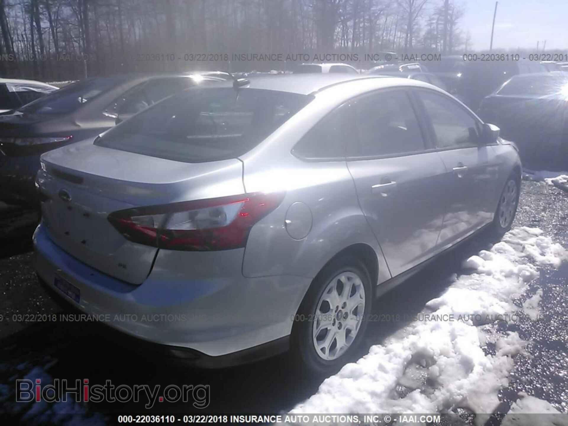 2012 Ford Focus - VIN: 1FAHP3F23CL219312 - Photo 4