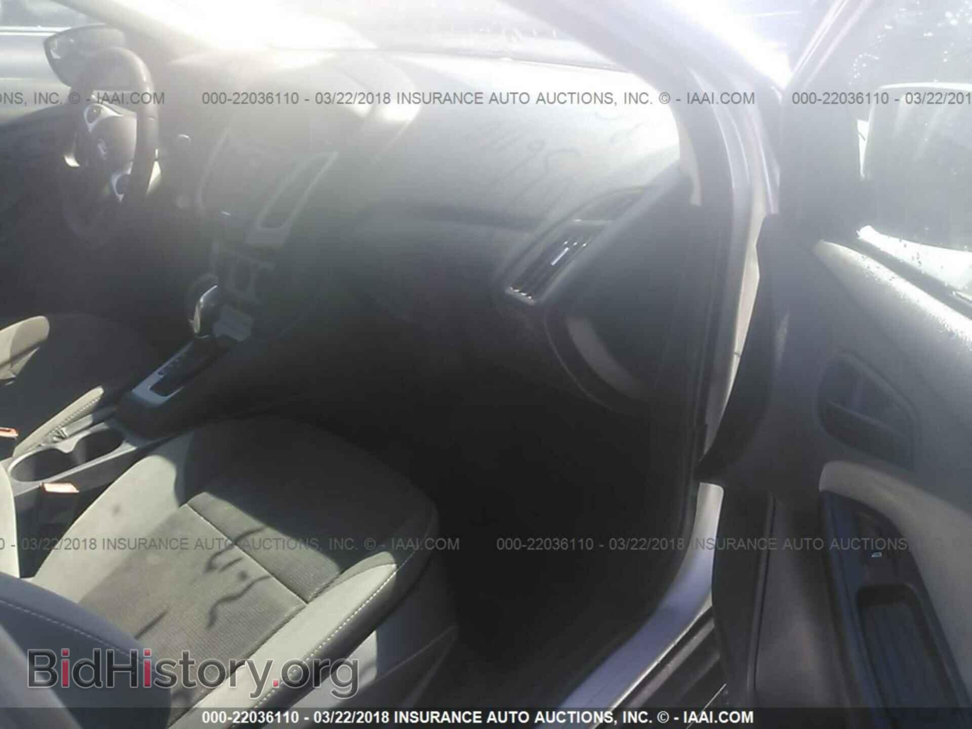 2012 Ford Focus - VIN: 1FAHP3F23CL219312 - Photo 5