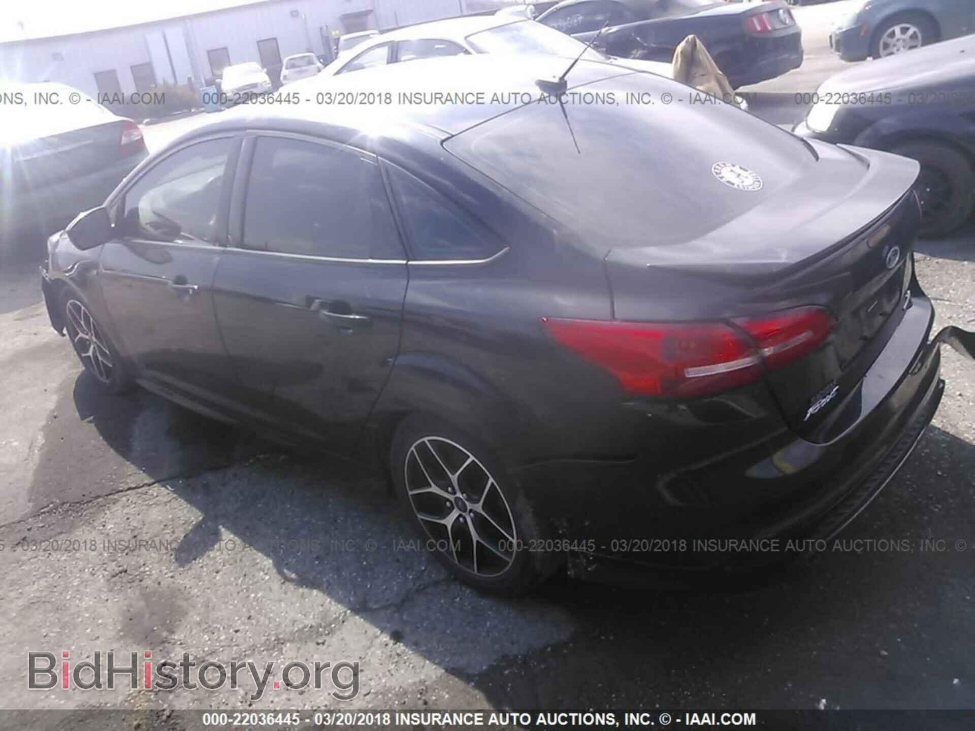 2015 Ford Focus - VIN: 1FADP3F26FL324008 - Photo 3