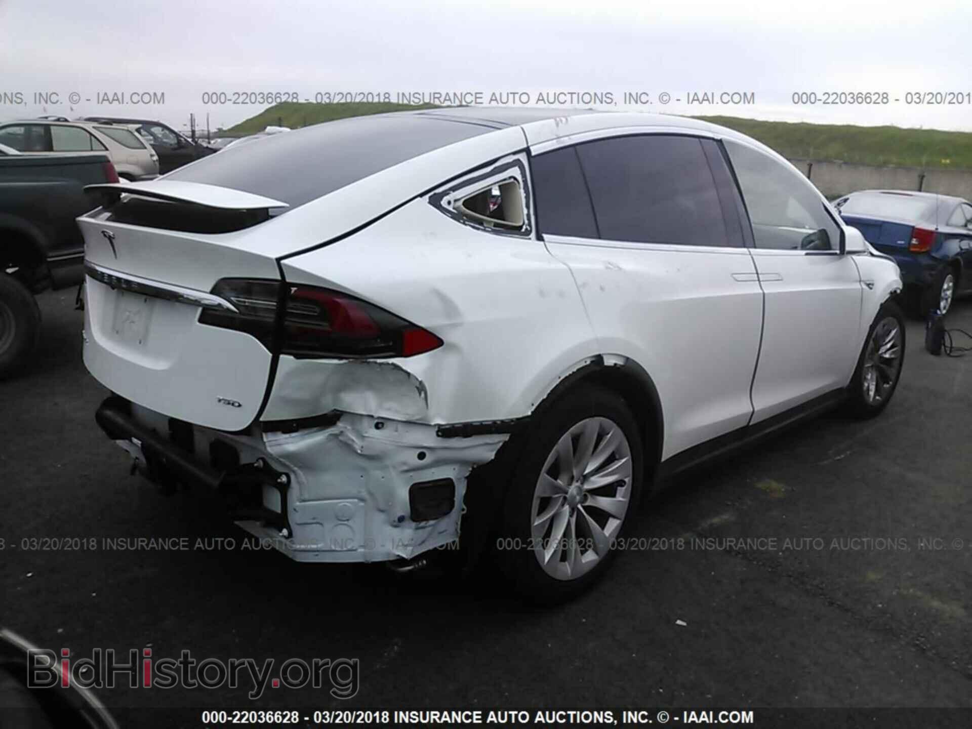 2016 Tesla Model x - VIN: 5YJXCBE22GF014506 - Photo 4