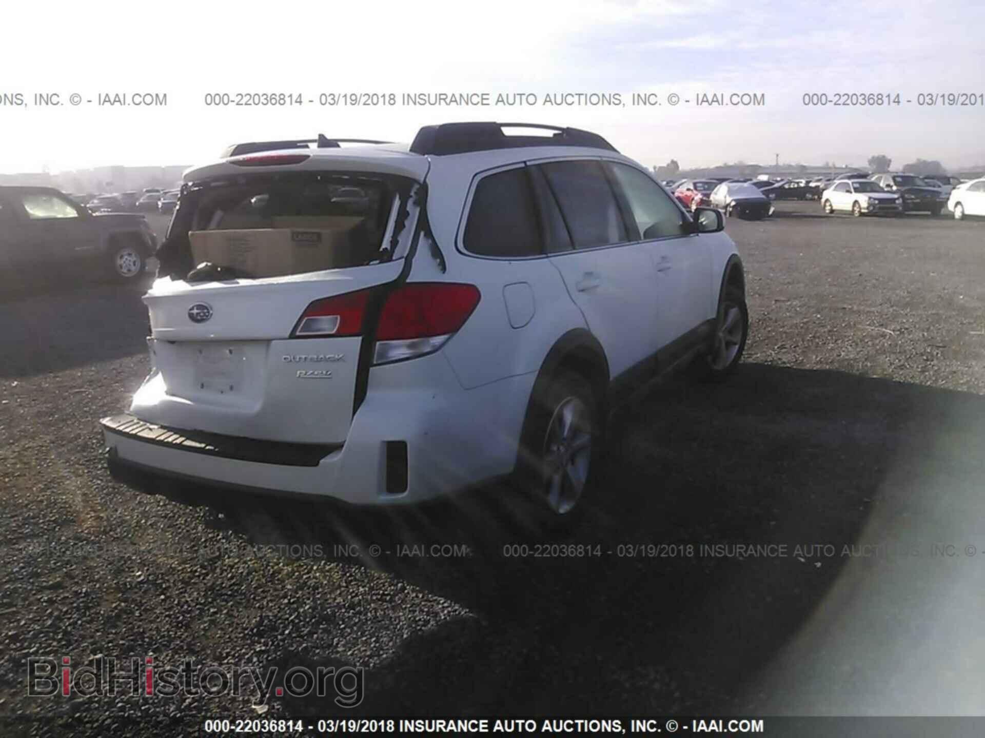 2014 Subaru Outback - VIN: 4S4BRBLC0E3250193 - Фото 4