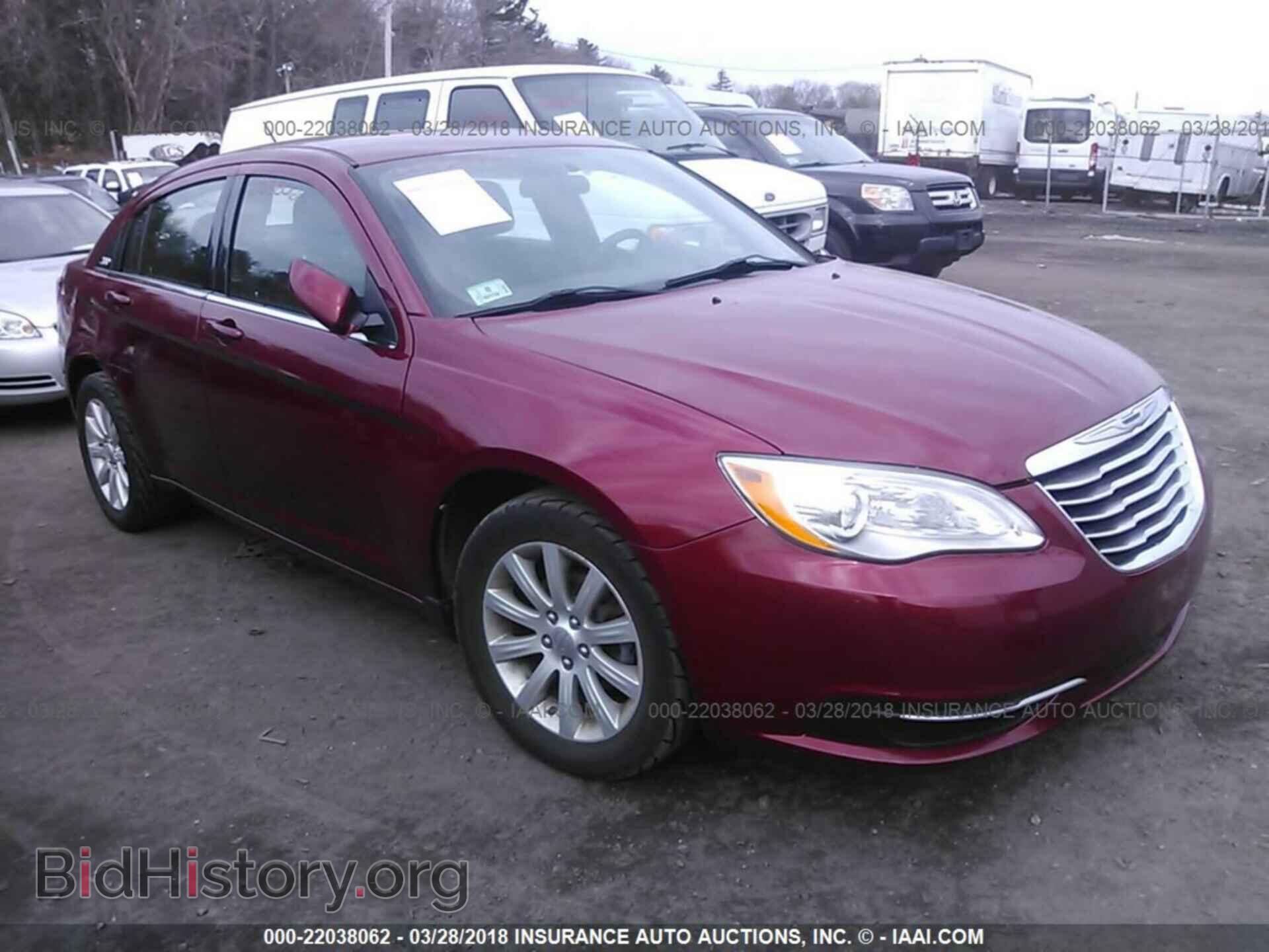 Photo 1C3CCBBG2DN569522 - Chrysler 200 2013