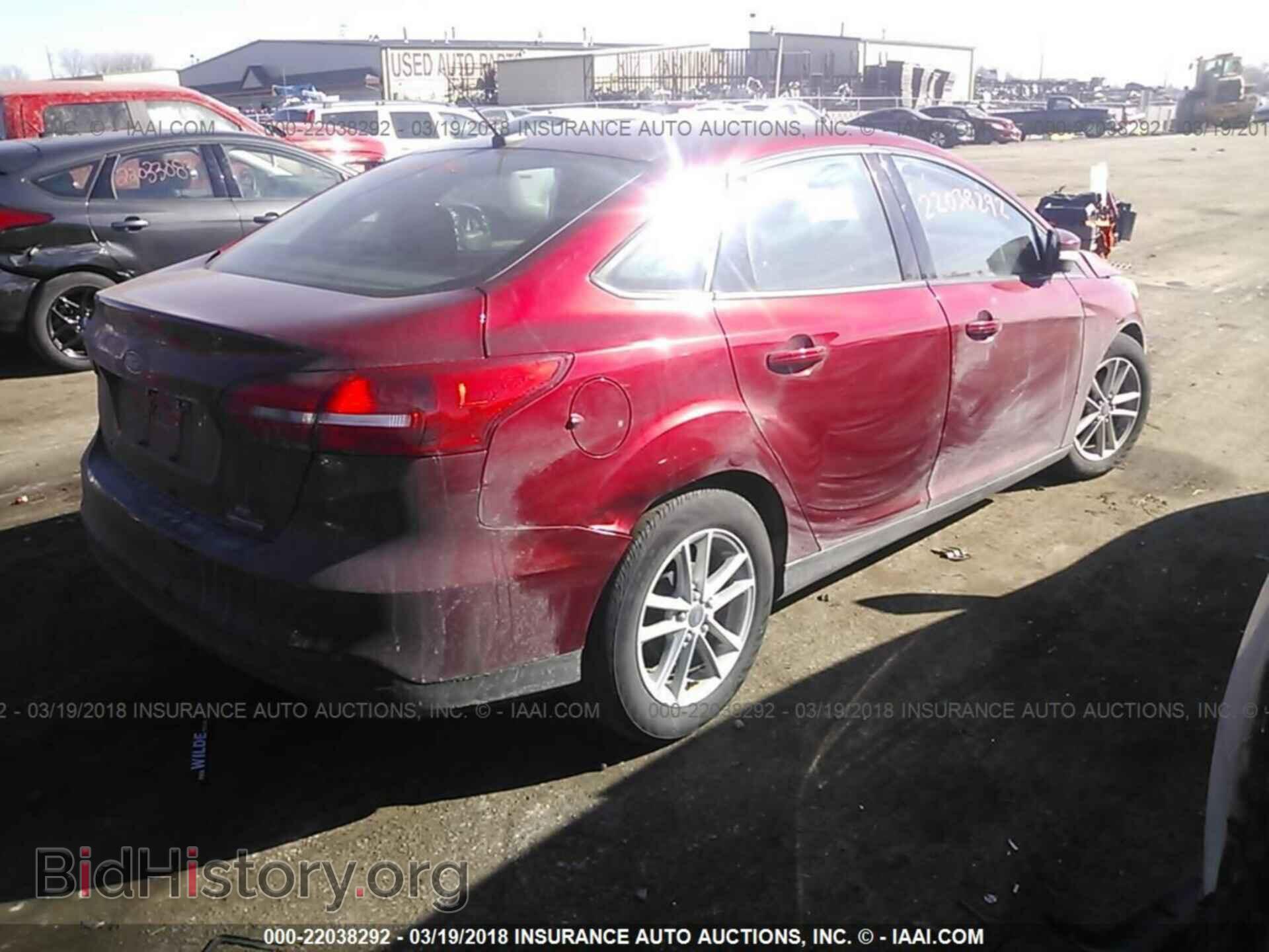 2016 Ford Focus - VIN: 1FADP3F26GL237677 - Фото 4