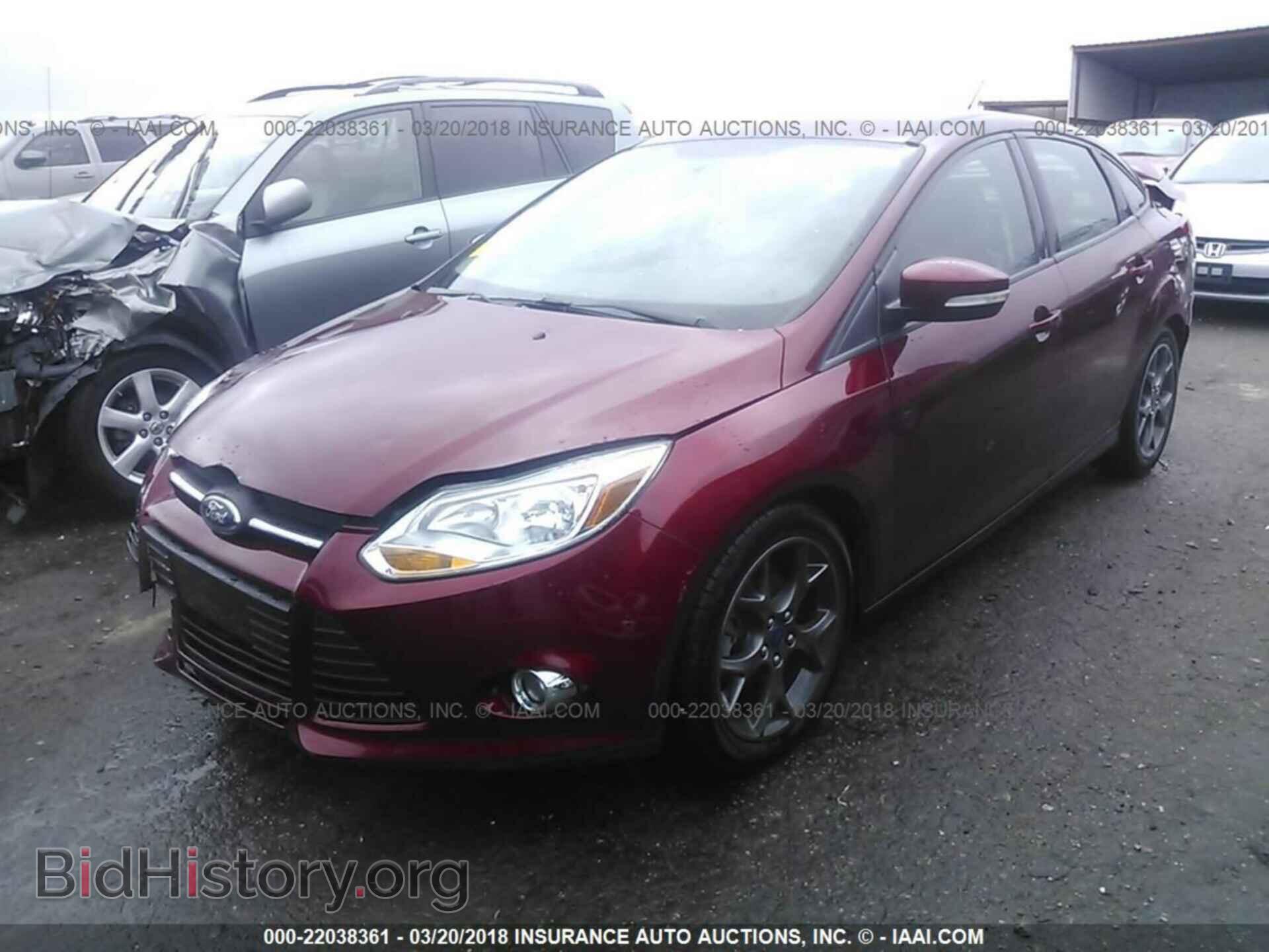 2014 Ford Focus - VIN: 1FADP3F27EL274167 - Photo 2
