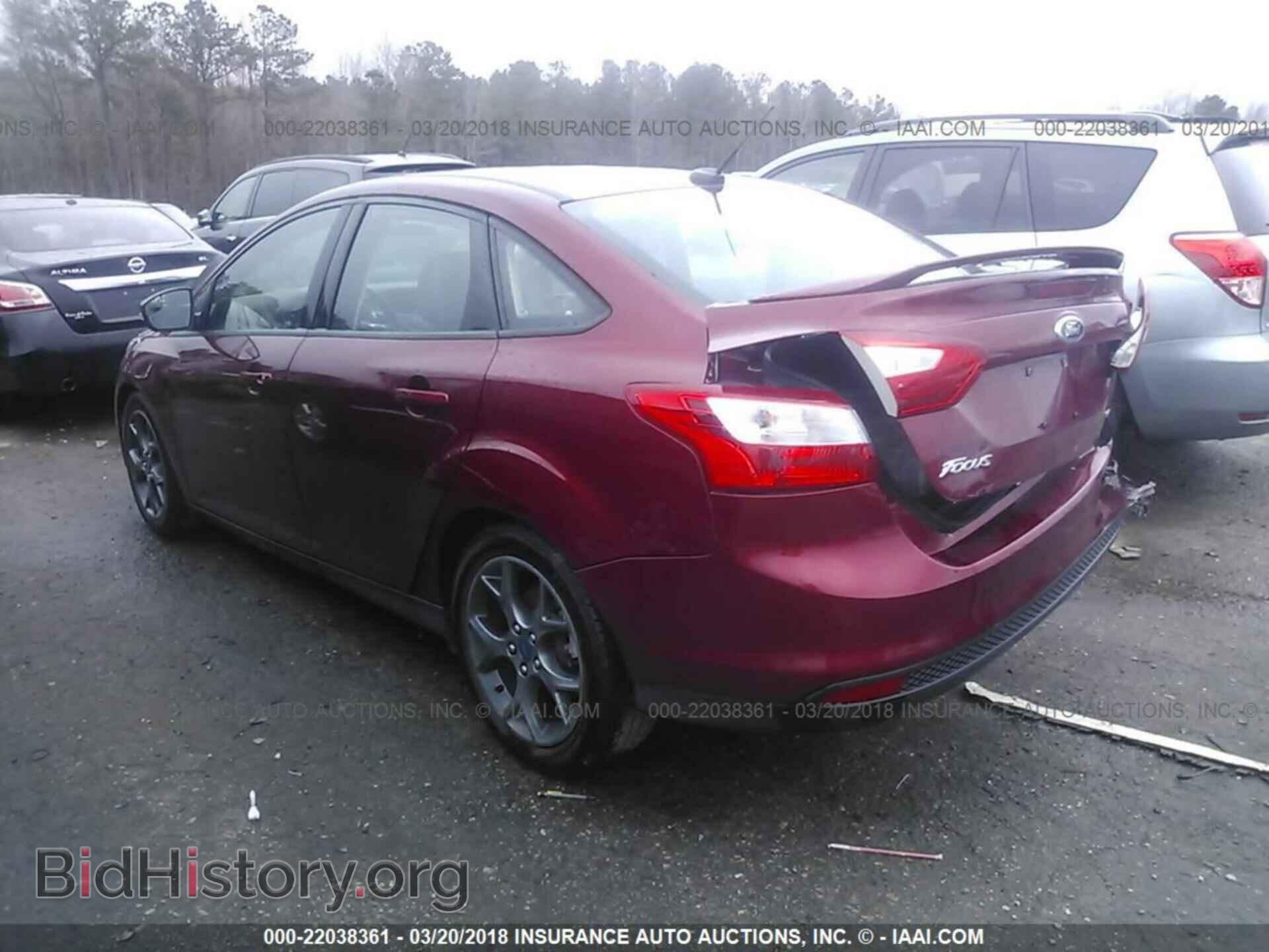 2014 Ford Focus - VIN: 1FADP3F27EL274167 - Photo 3