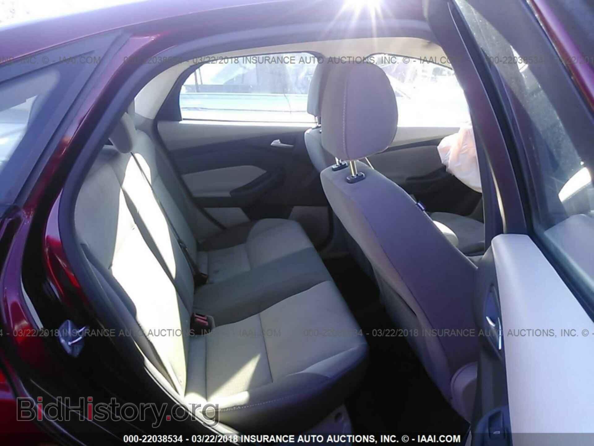 2014 Ford Focus - VIN: 1FADP3F20EL172502 - Photo 8