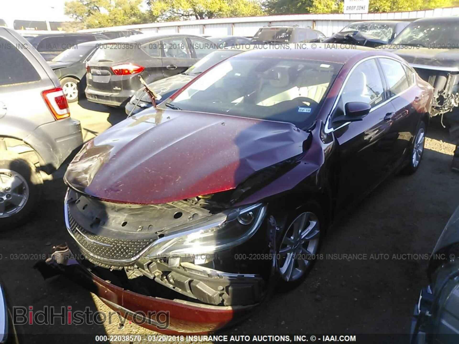 2016 Chrysler 200 - VIN: 1C3CCCAB8GN117395 - Фото 2