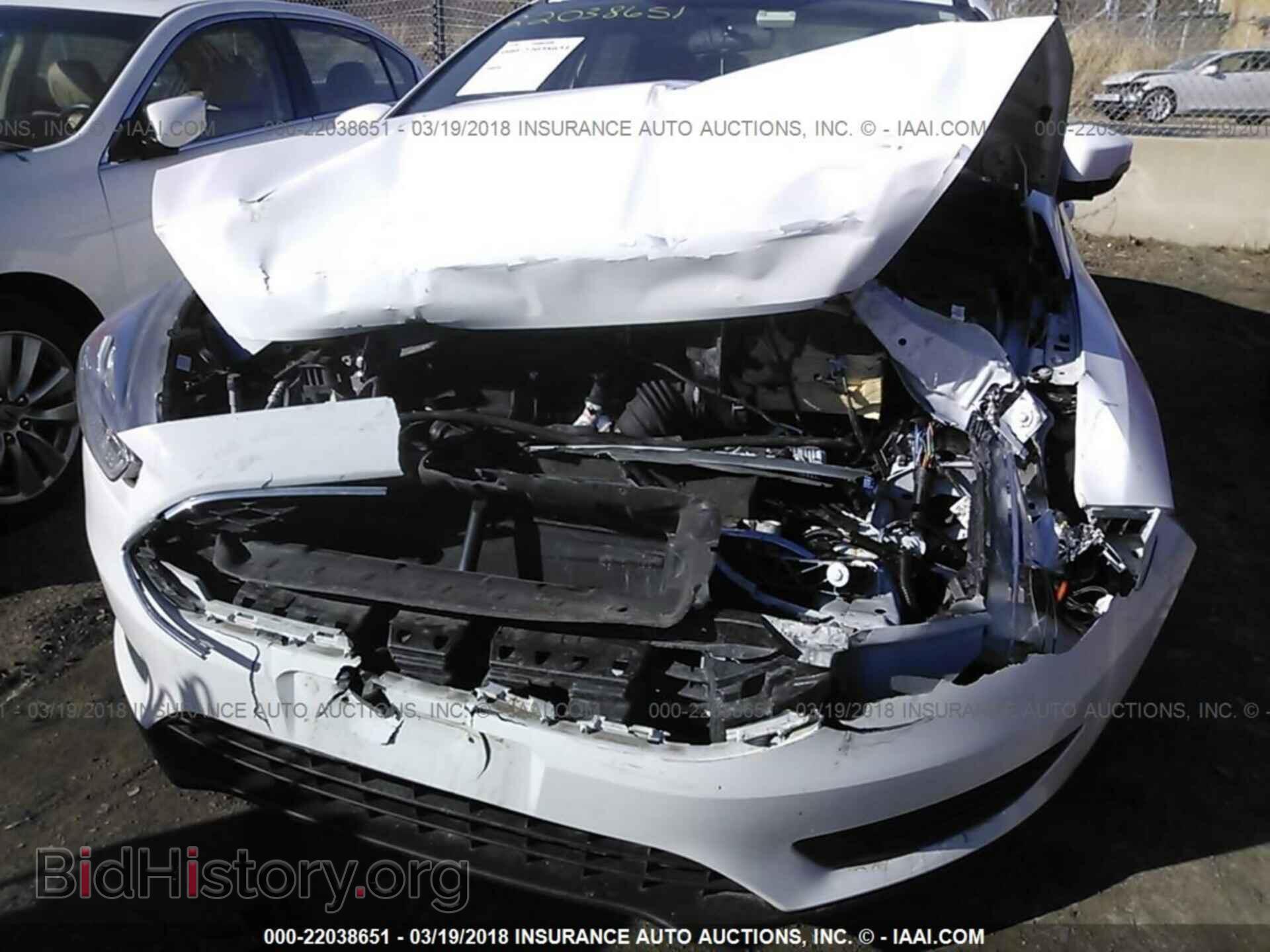 2016 Ford Focus - VIN: 1FADP3F26GL357981 - Photo 6