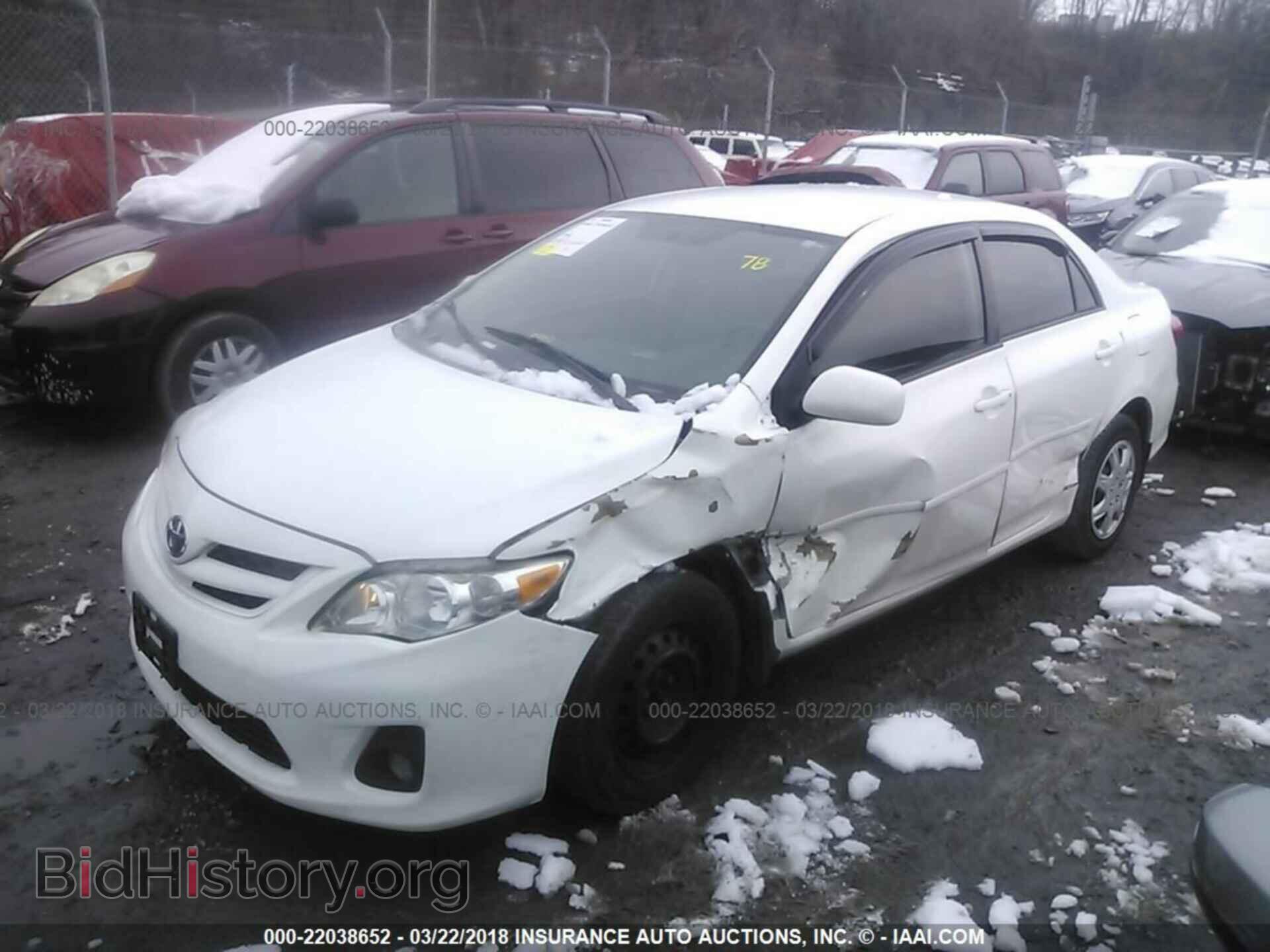 2011 Toyota Corolla - VIN: 2T1BU4EE1BC664180 - Фото 2