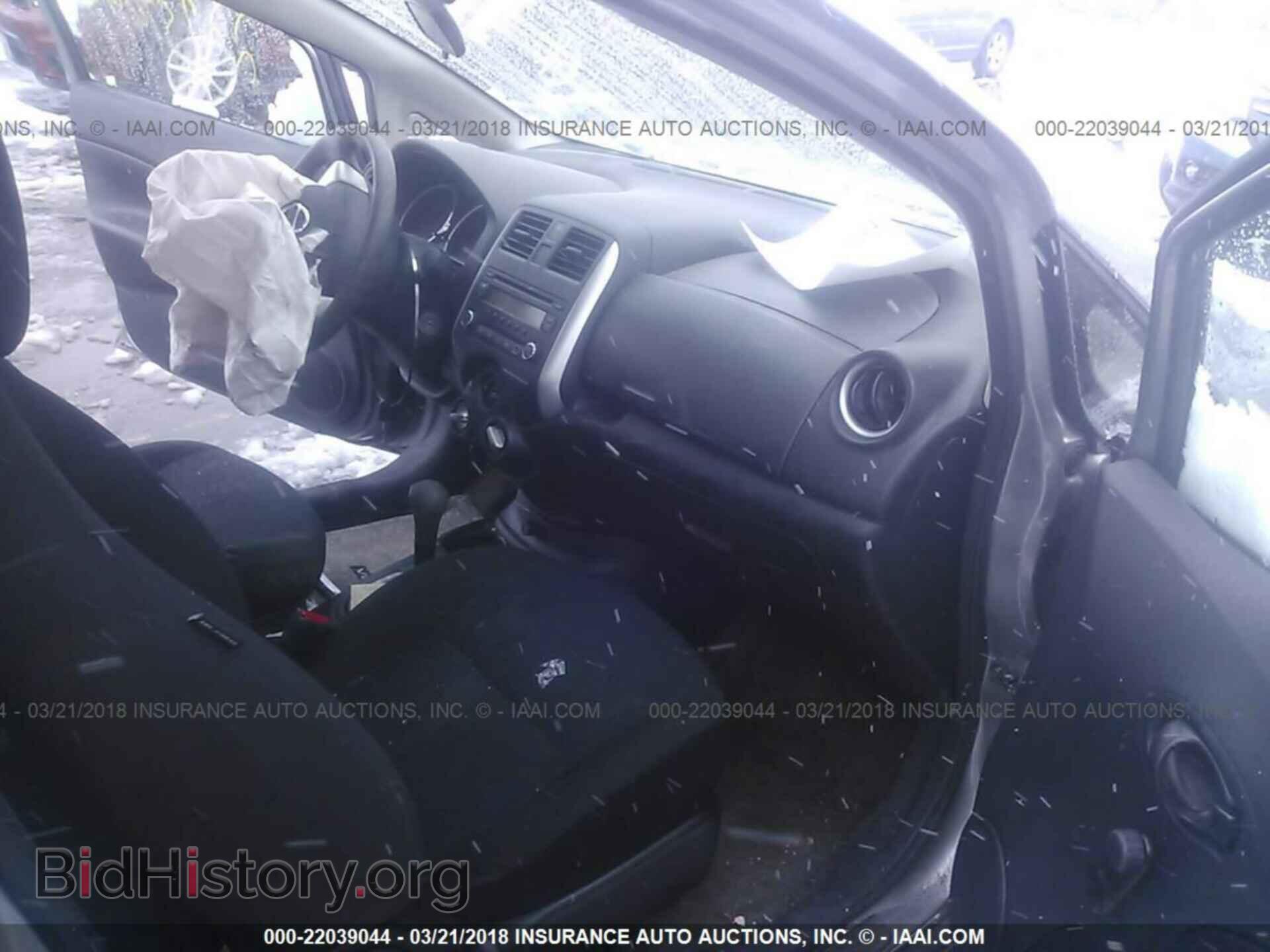 2014 Nissan Versa note - VIN: 3N1CE2CP0EL363186 - Фото 5