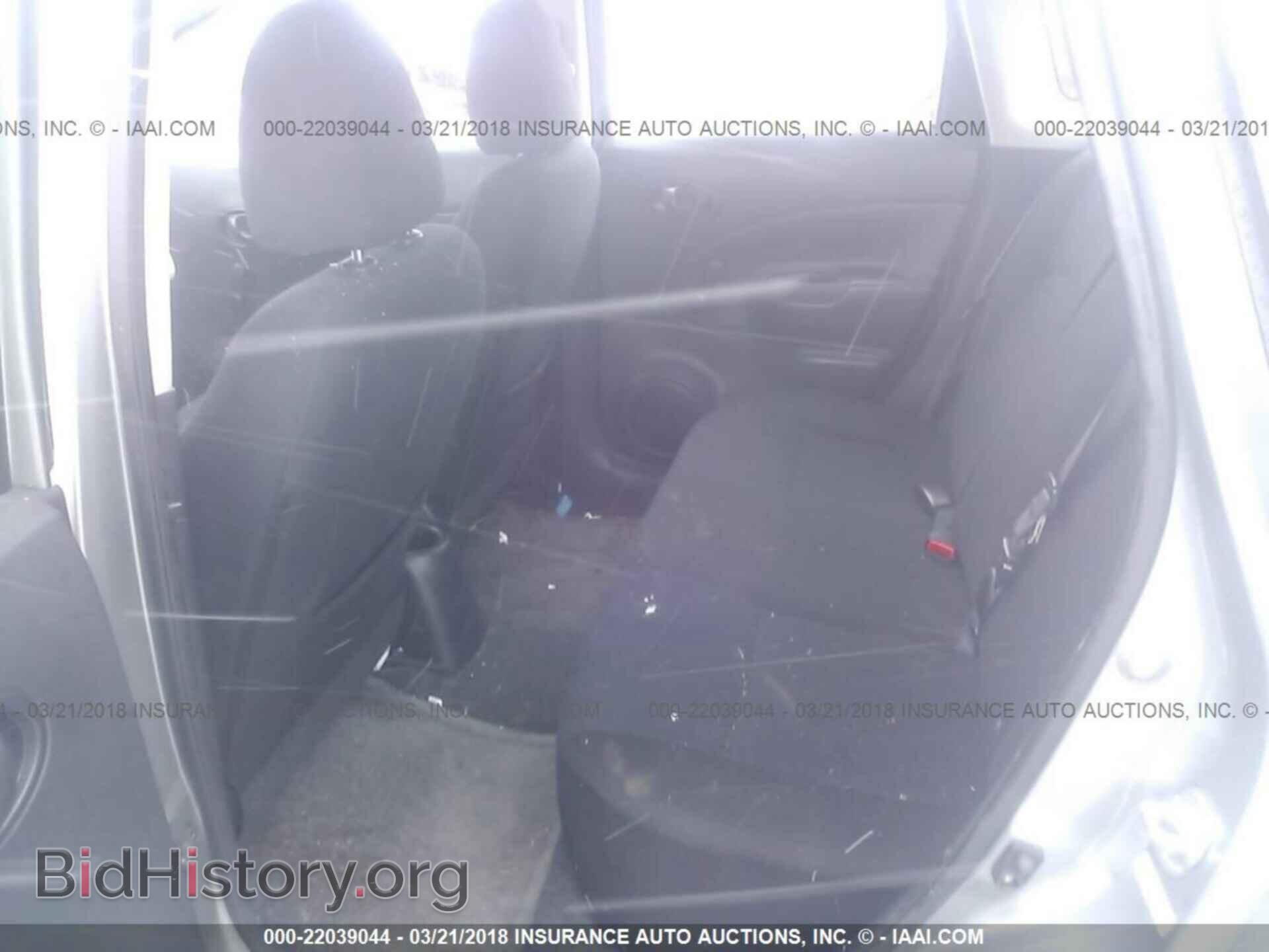 2014 Nissan Versa note - VIN: 3N1CE2CP0EL363186 - Фото 8