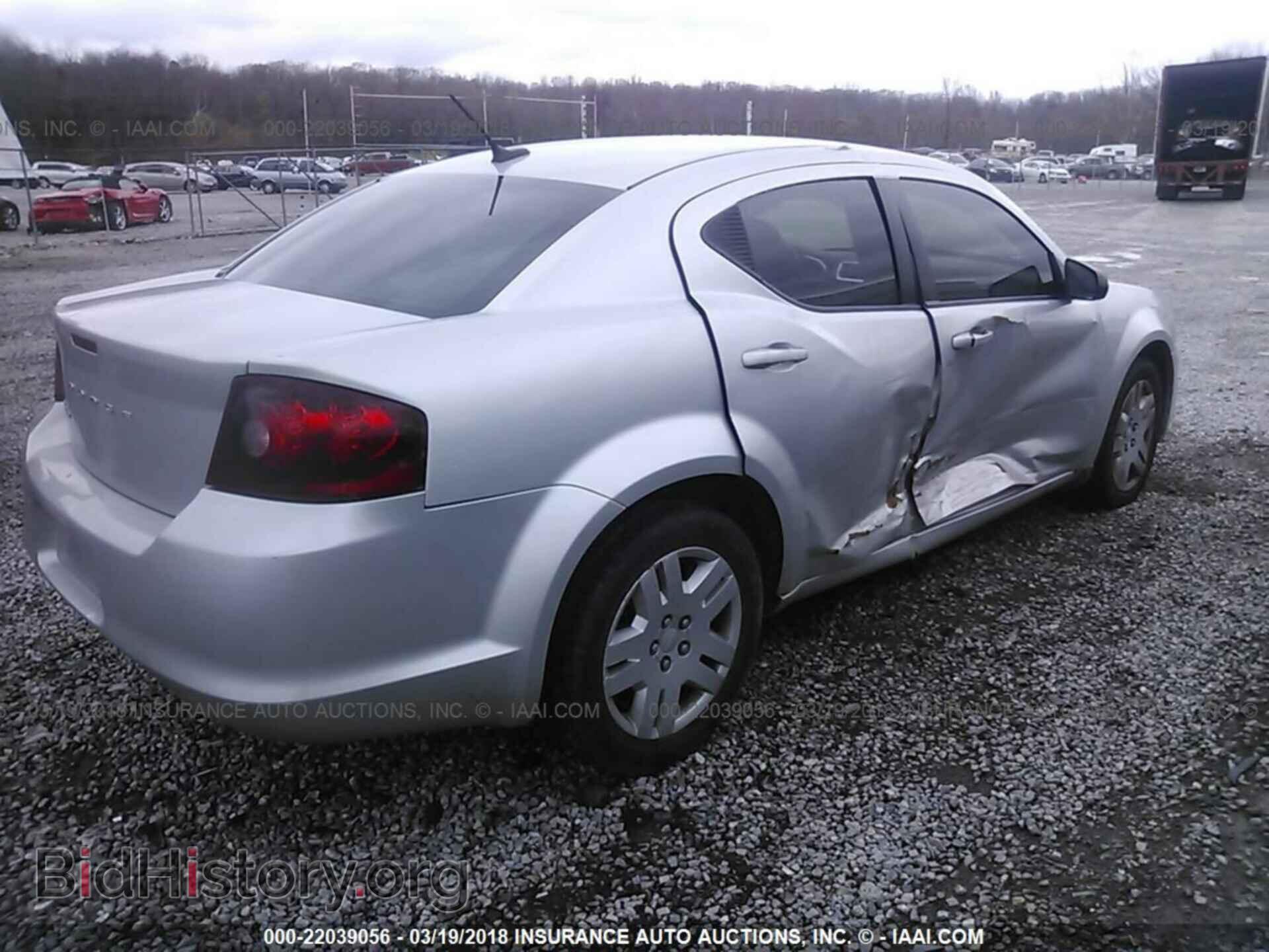 2011 Dodge Avenger - VIN: 1B3BD4FB1BN579391 - Photo 4