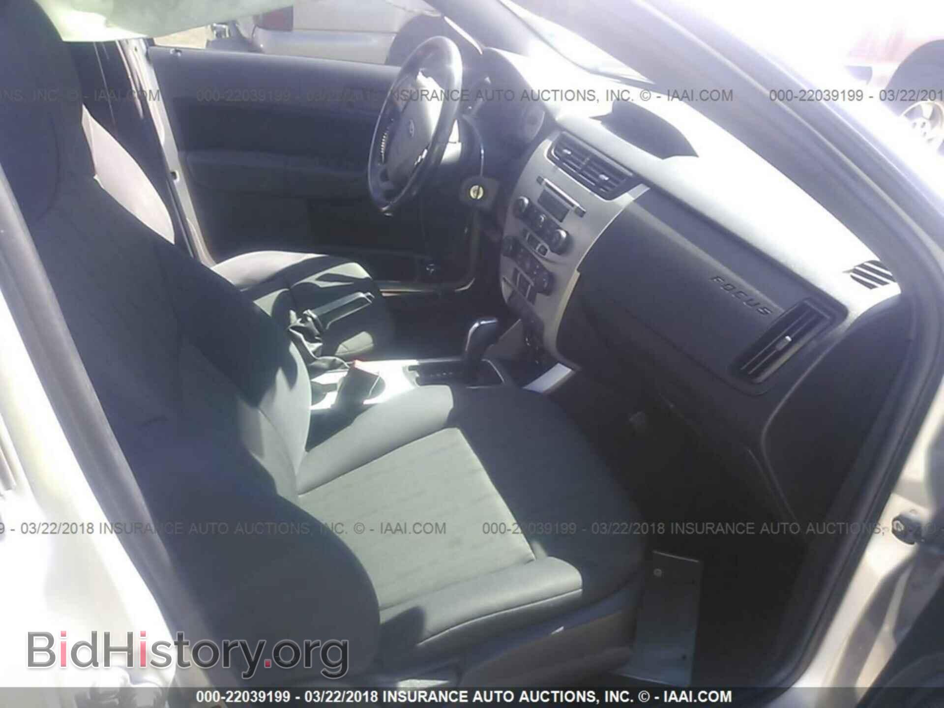 2011 Ford Focus - VIN: 1FAHP3FN7BW134772 - Фото 5