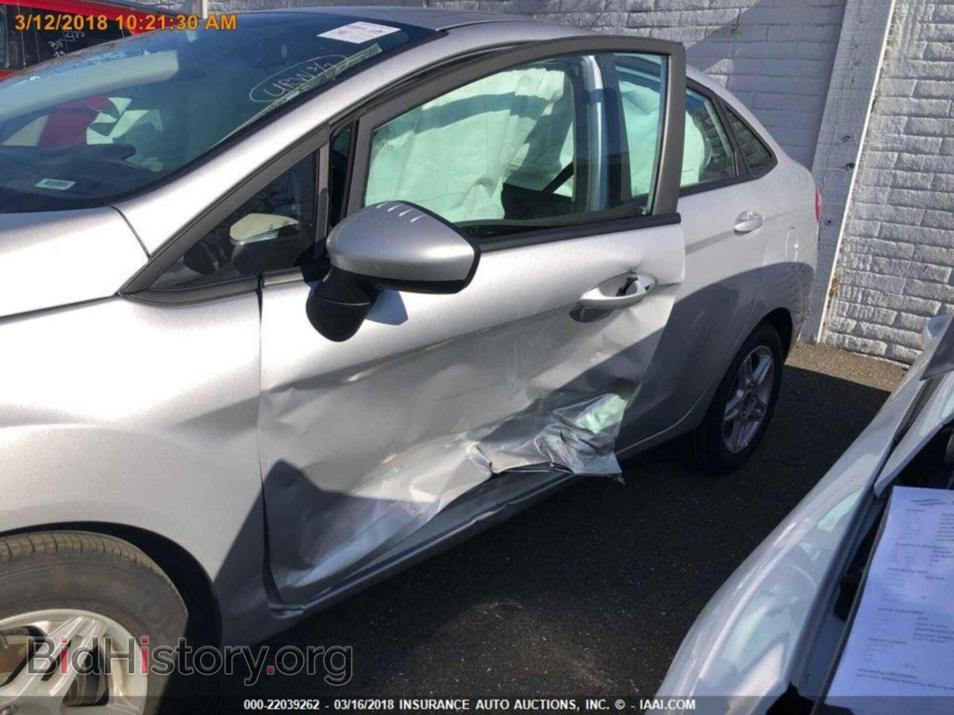 2018 Ford Fiesta - VIN: 3FADP4BJ4JM107048 - Фото 13