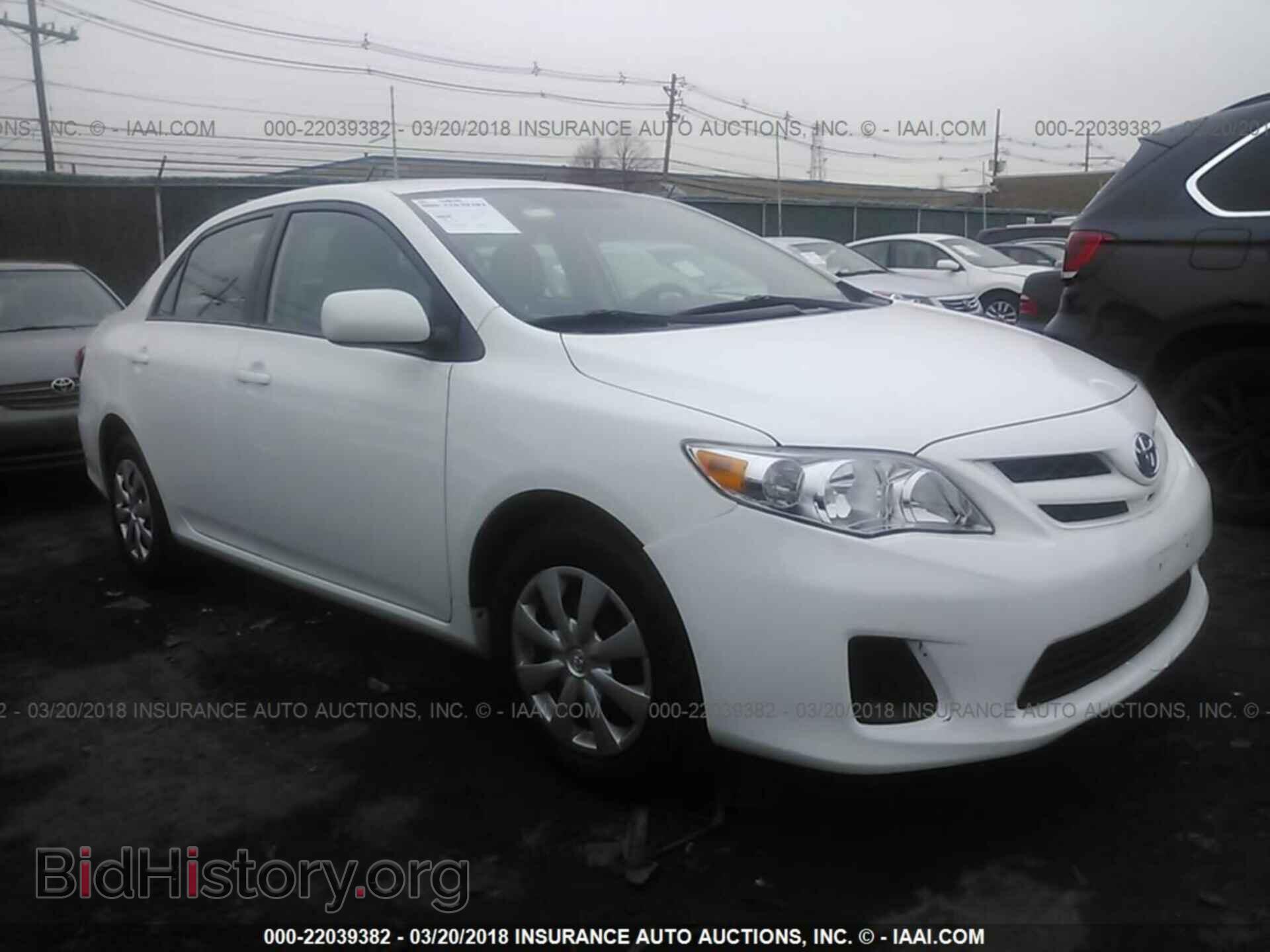 Photo 2T1BU4EE7BC734667 - Toyota Corolla 2011
