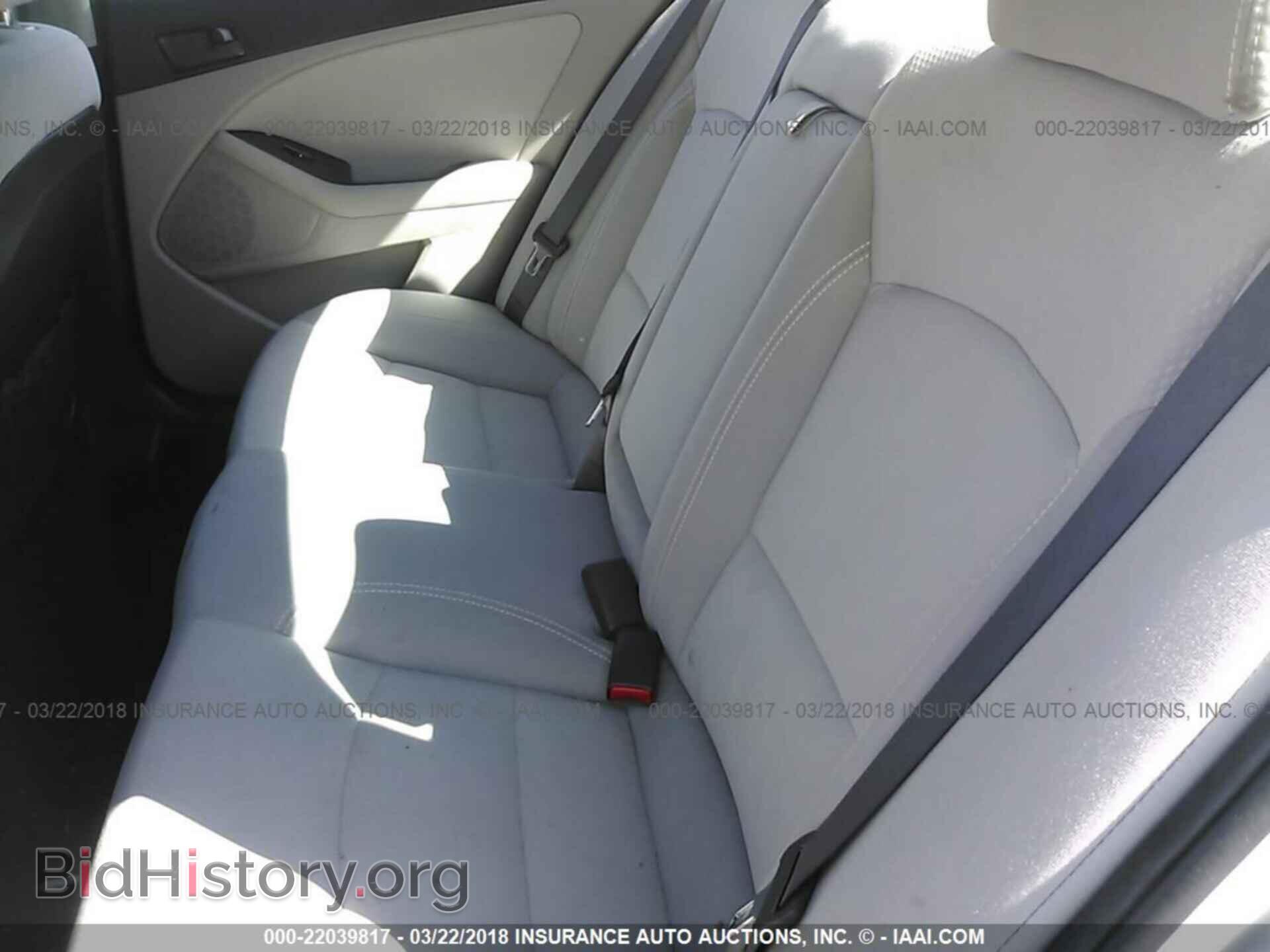 2012 Kia Optima - VIN: 5XXGM4A7XCG052647 - Фото 8