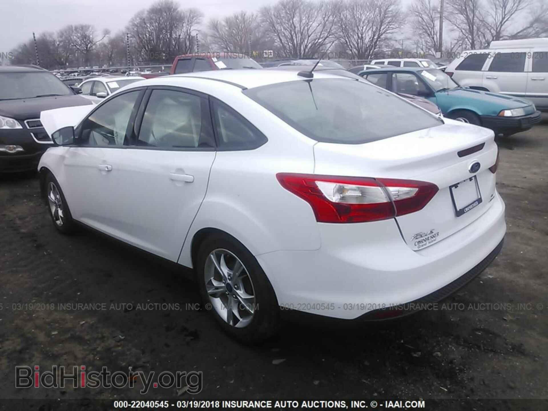 2014 Ford Focus - VIN: 1FADP3F2XEL214268 - Photo 3