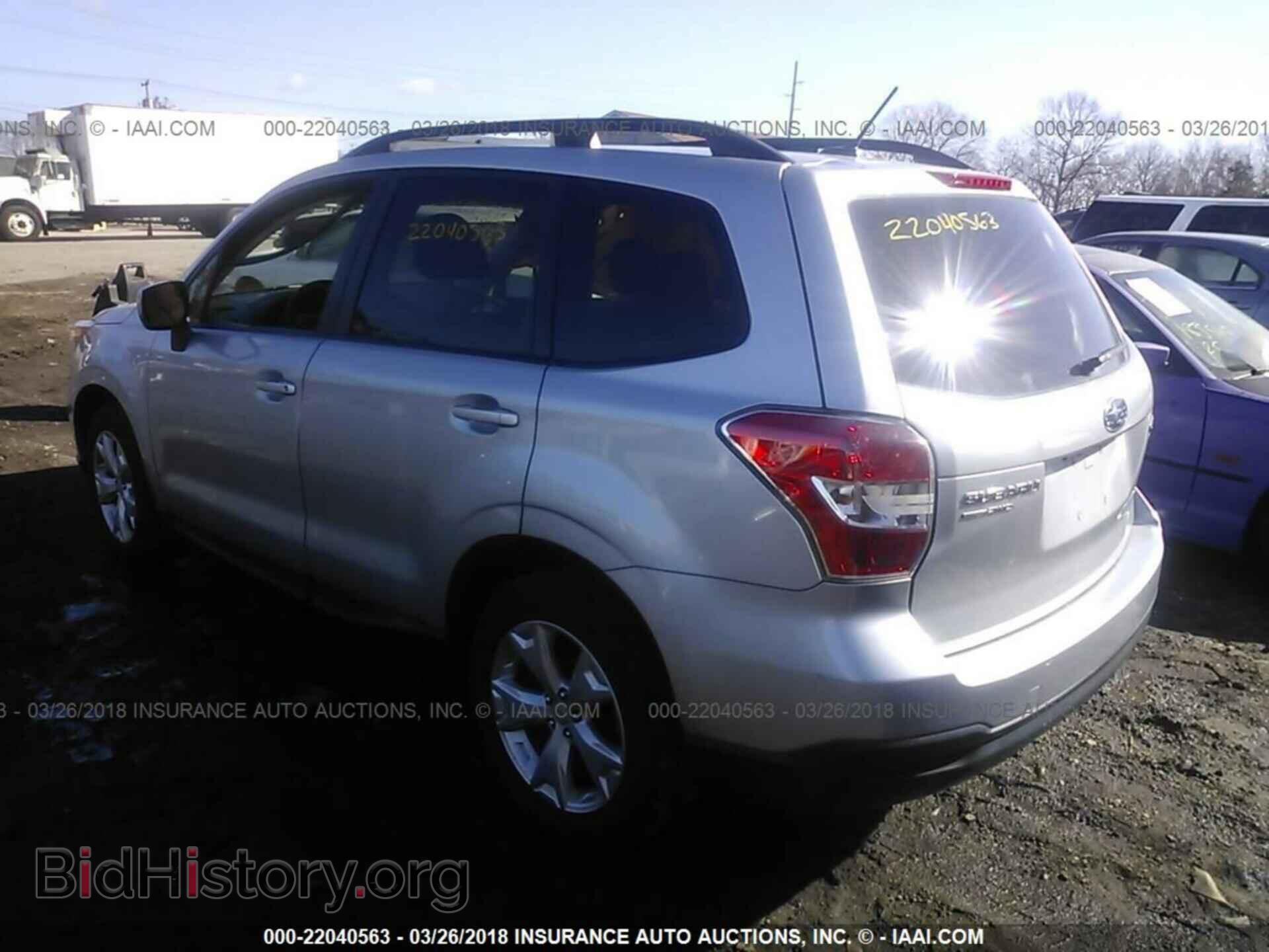 2014 Subaru Forester - VIN: JF2SJAGC3EH520828 - Фото 3