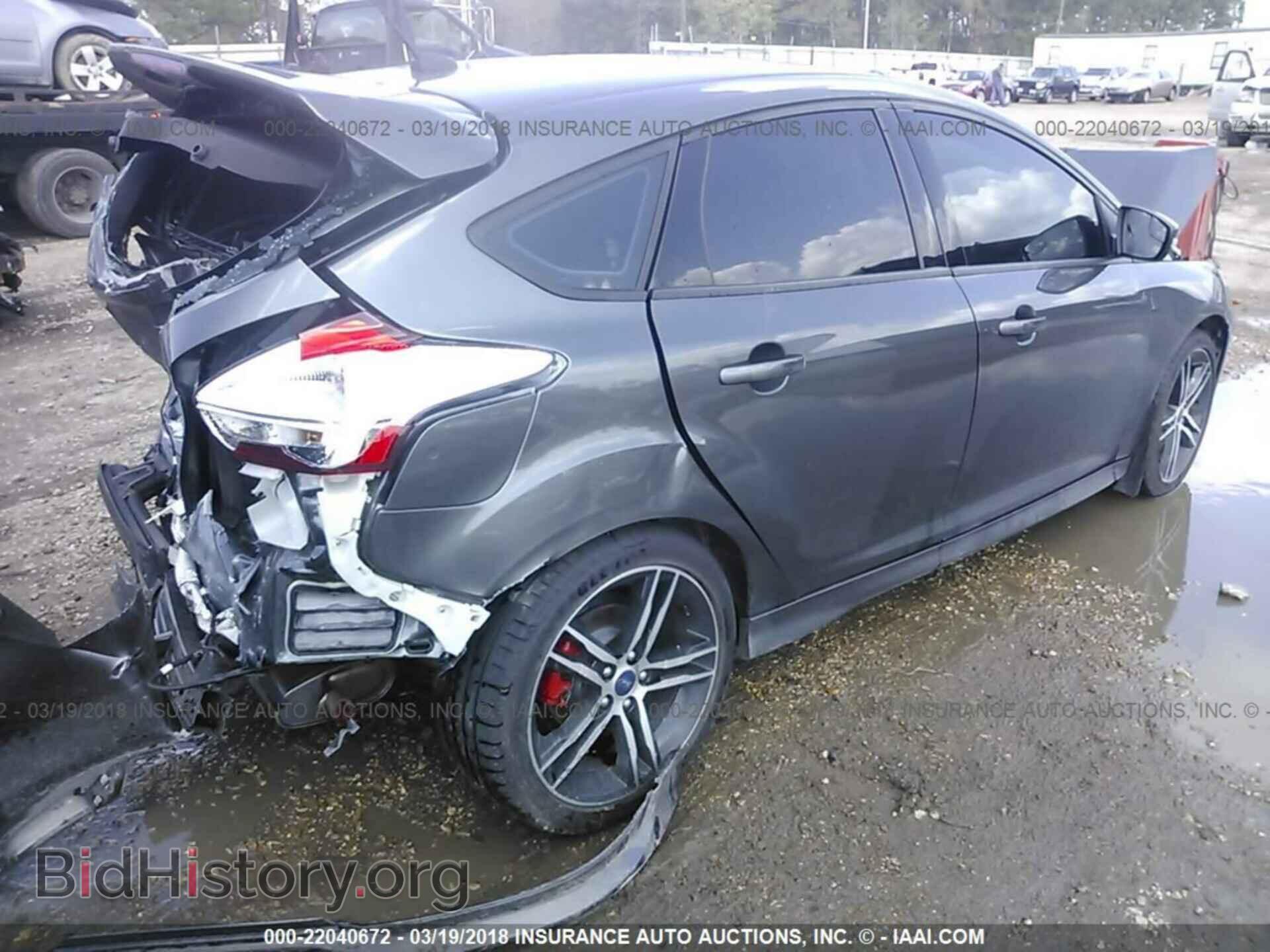 2017 Ford Focus - VIN: 1FADP3L90HL337678 - Фото 4