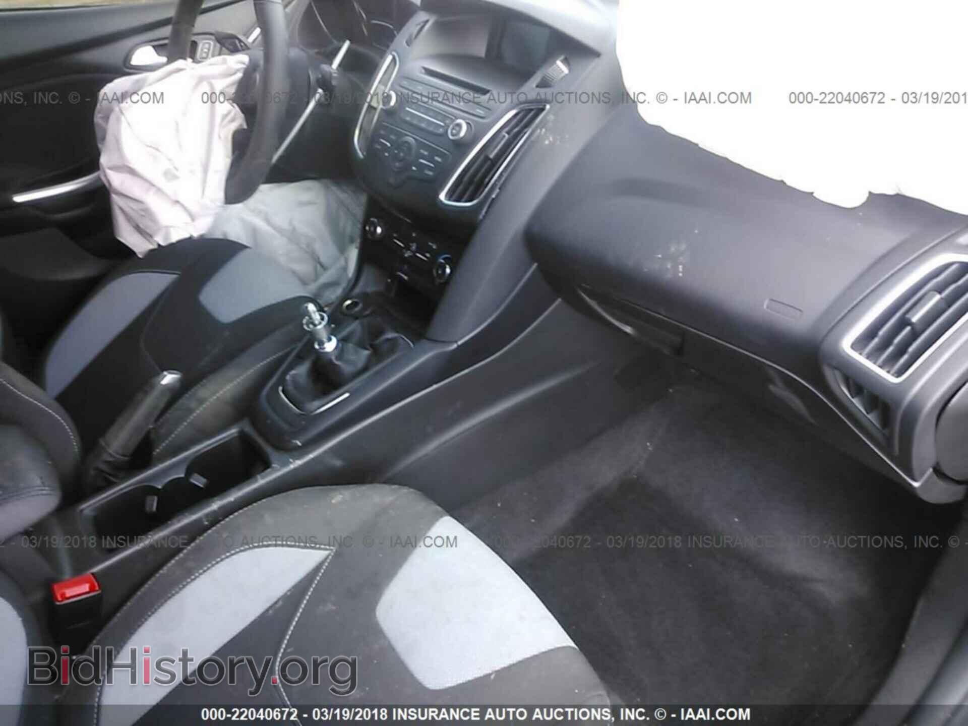 2017 Ford Focus - VIN: 1FADP3L90HL337678 - Фото 5