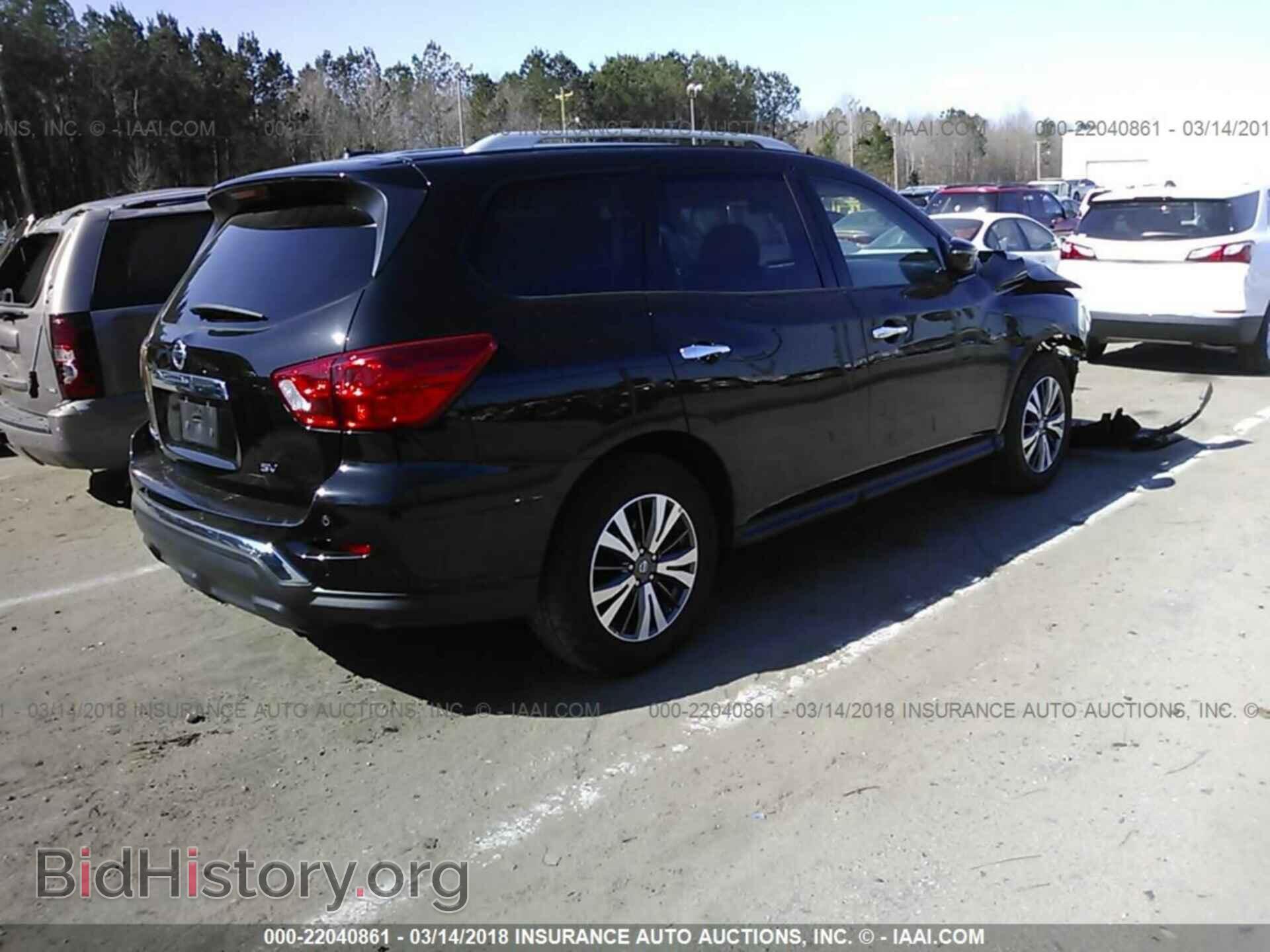 2017 Nissan Pathfinder - VIN: 5N1DR2MN2HC648079 - Фото 4