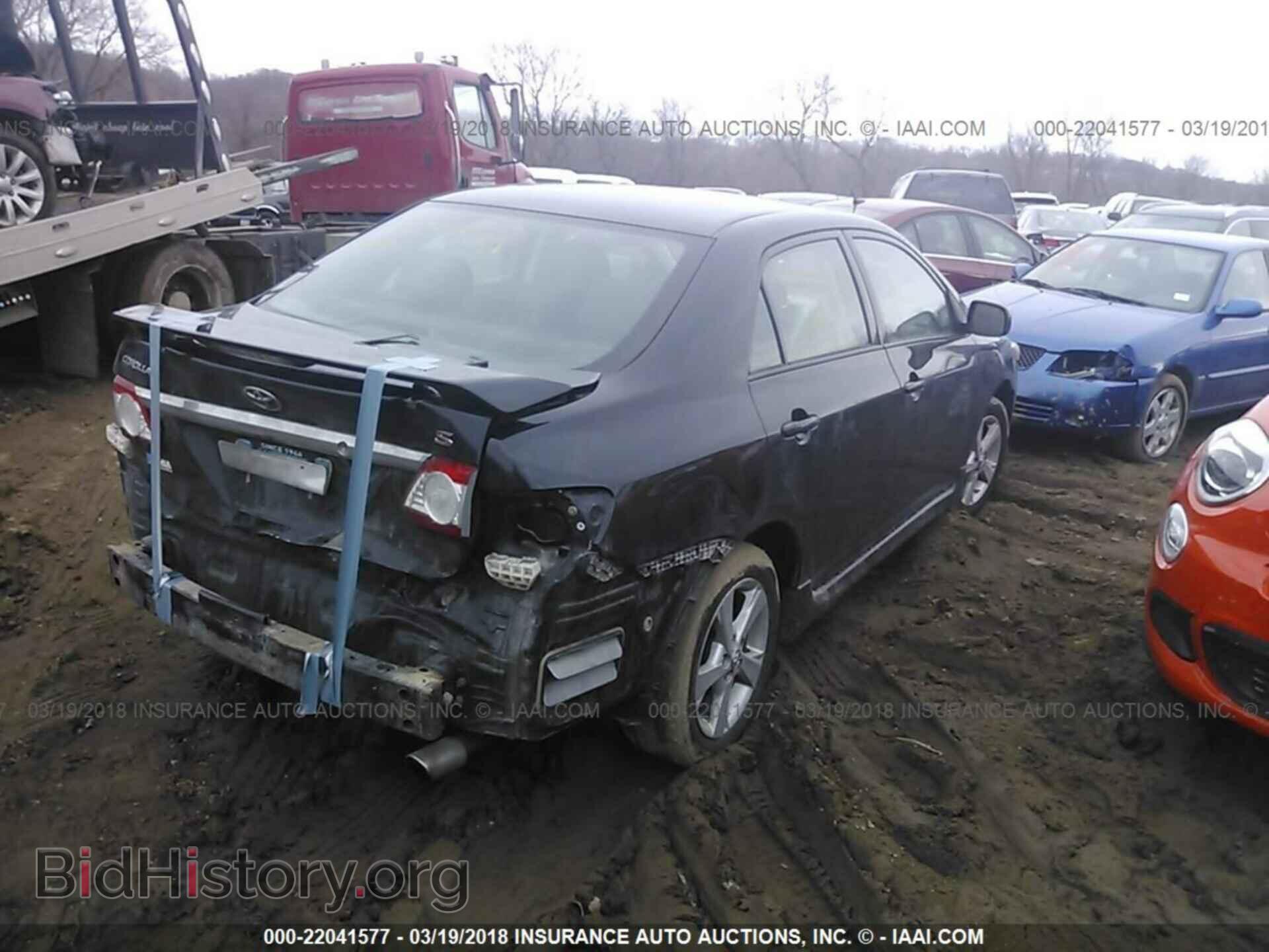 2011 Toyota Corolla - VIN: 2T1BU4EEXBC672004 - Photo 4