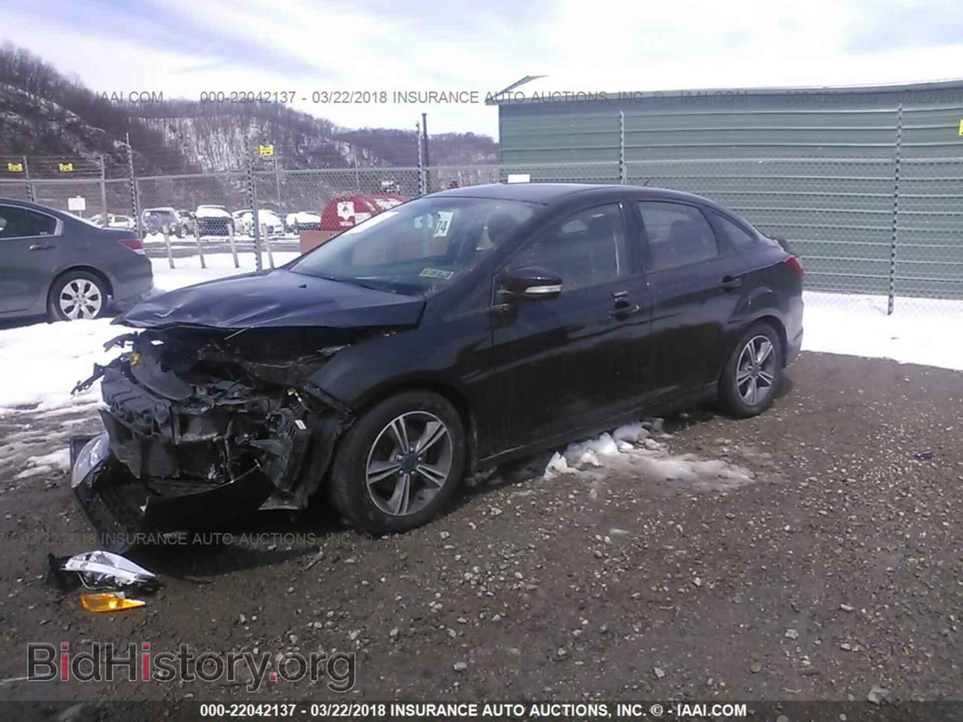 2014 Ford Focus - VIN: 1FADP3F21EL386625 - Фото 2