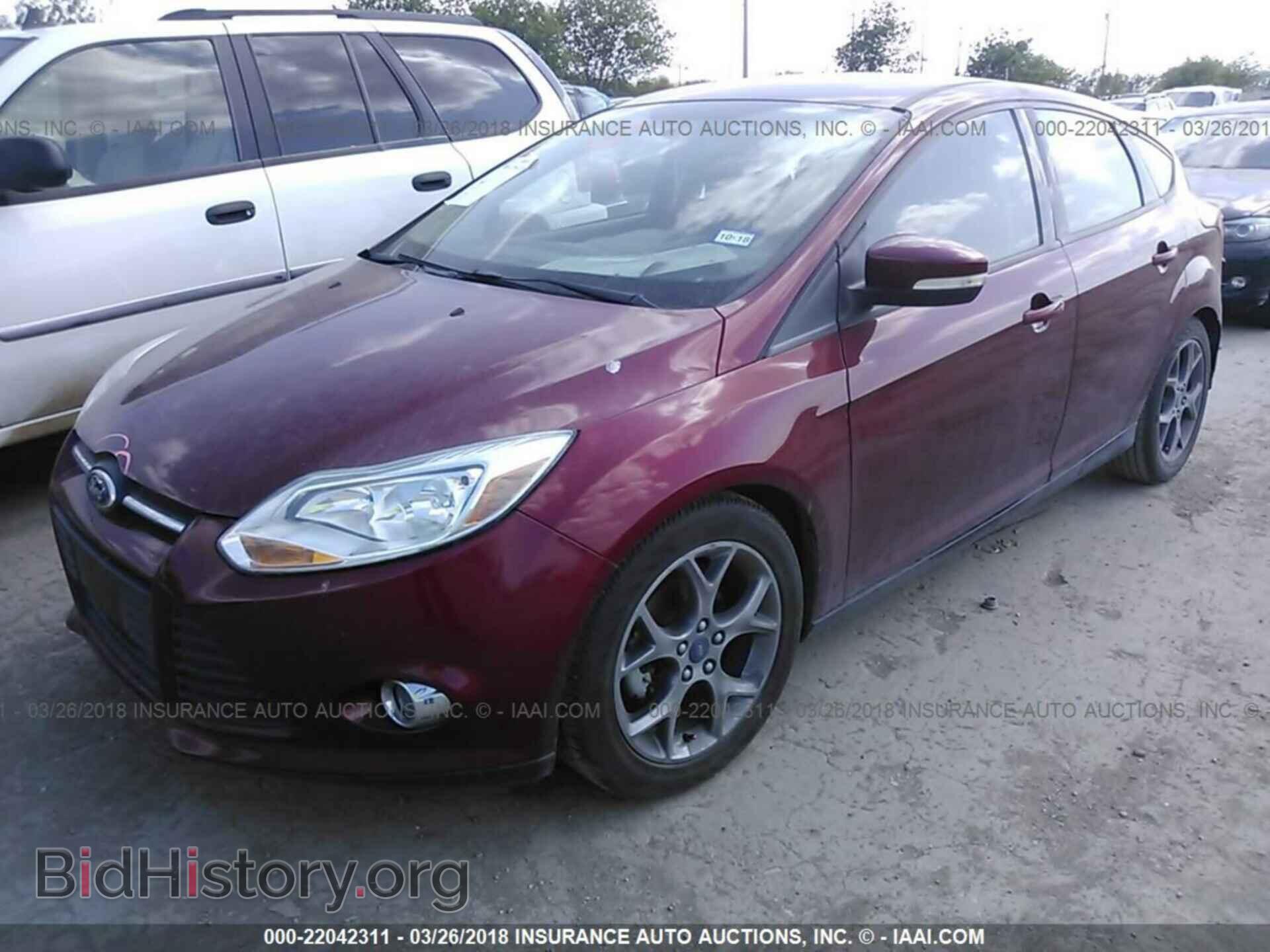 2014 Ford Focus - VIN: 1FADP3K2XEL333279 - Photo 2