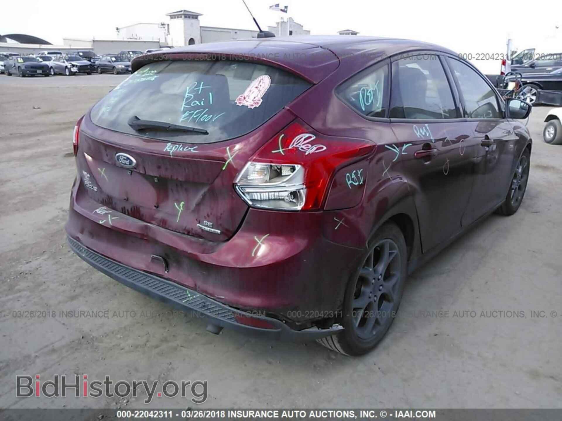 2014 Ford Focus - VIN: 1FADP3K2XEL333279 - Photo 4