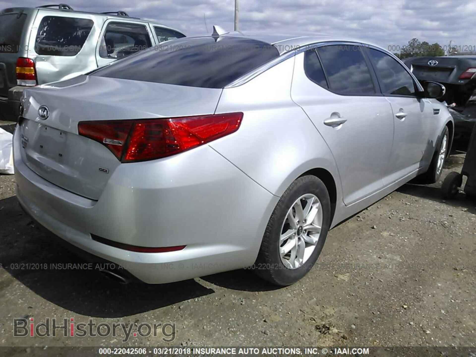 2011 Kia Optima - VIN: KNAGM4A77B5165830 - Photo 4