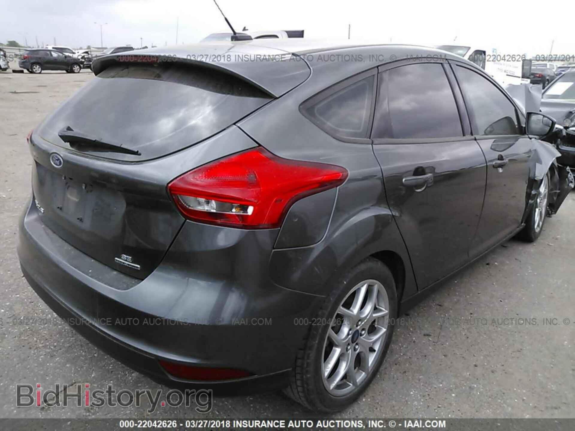 2015 Ford Focus - VIN: 1FADP3K23FL219772 - Photo 4