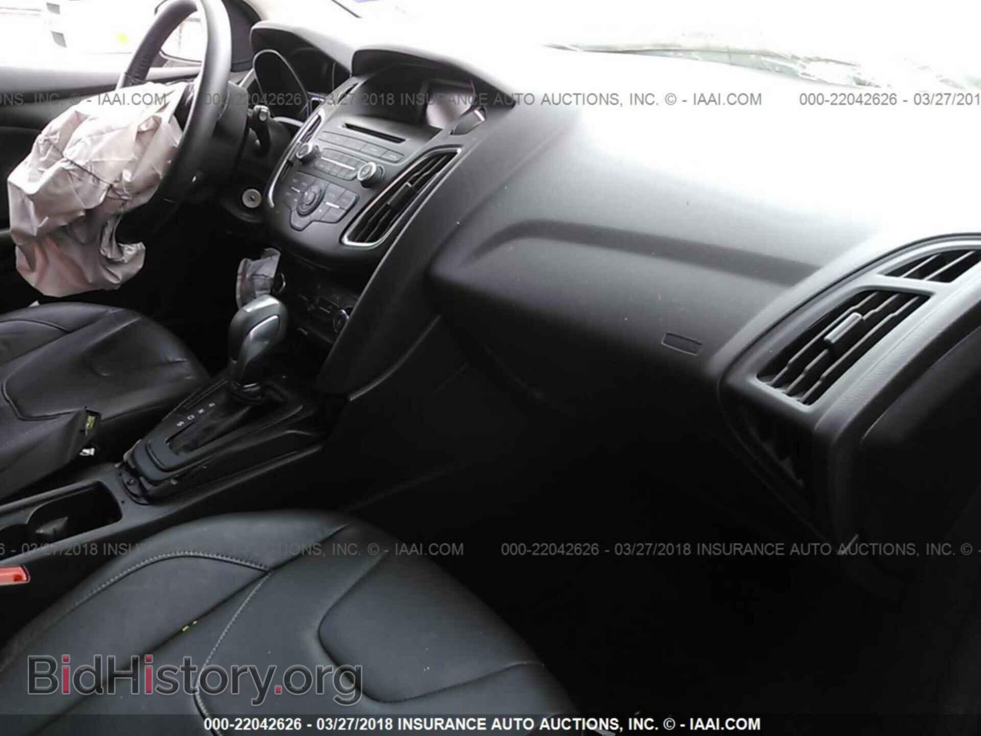 2015 Ford Focus - VIN: 1FADP3K23FL219772 - Photo 5