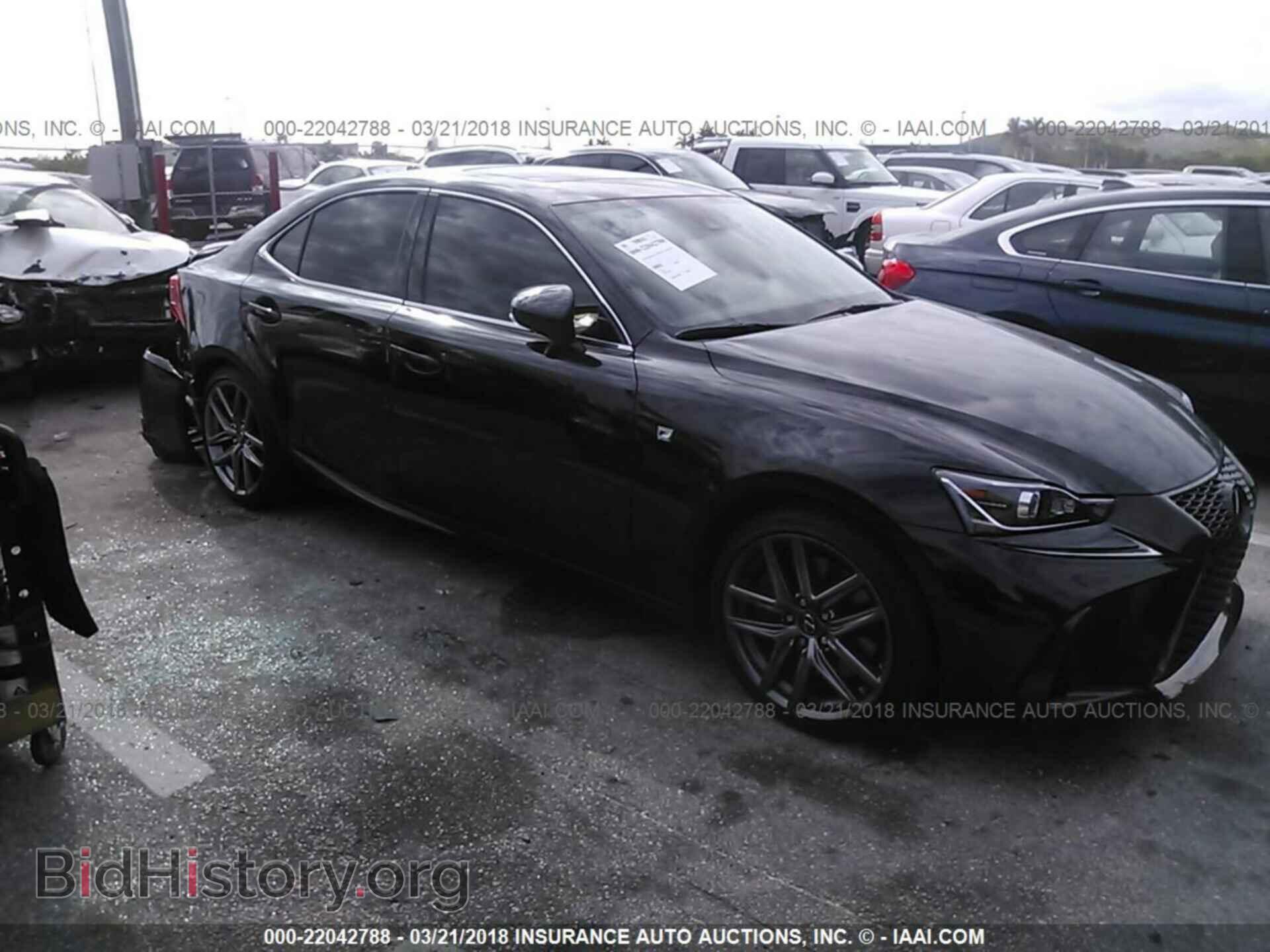 Photo JTHBA1D23H5040433 - Lexus Is 2017
