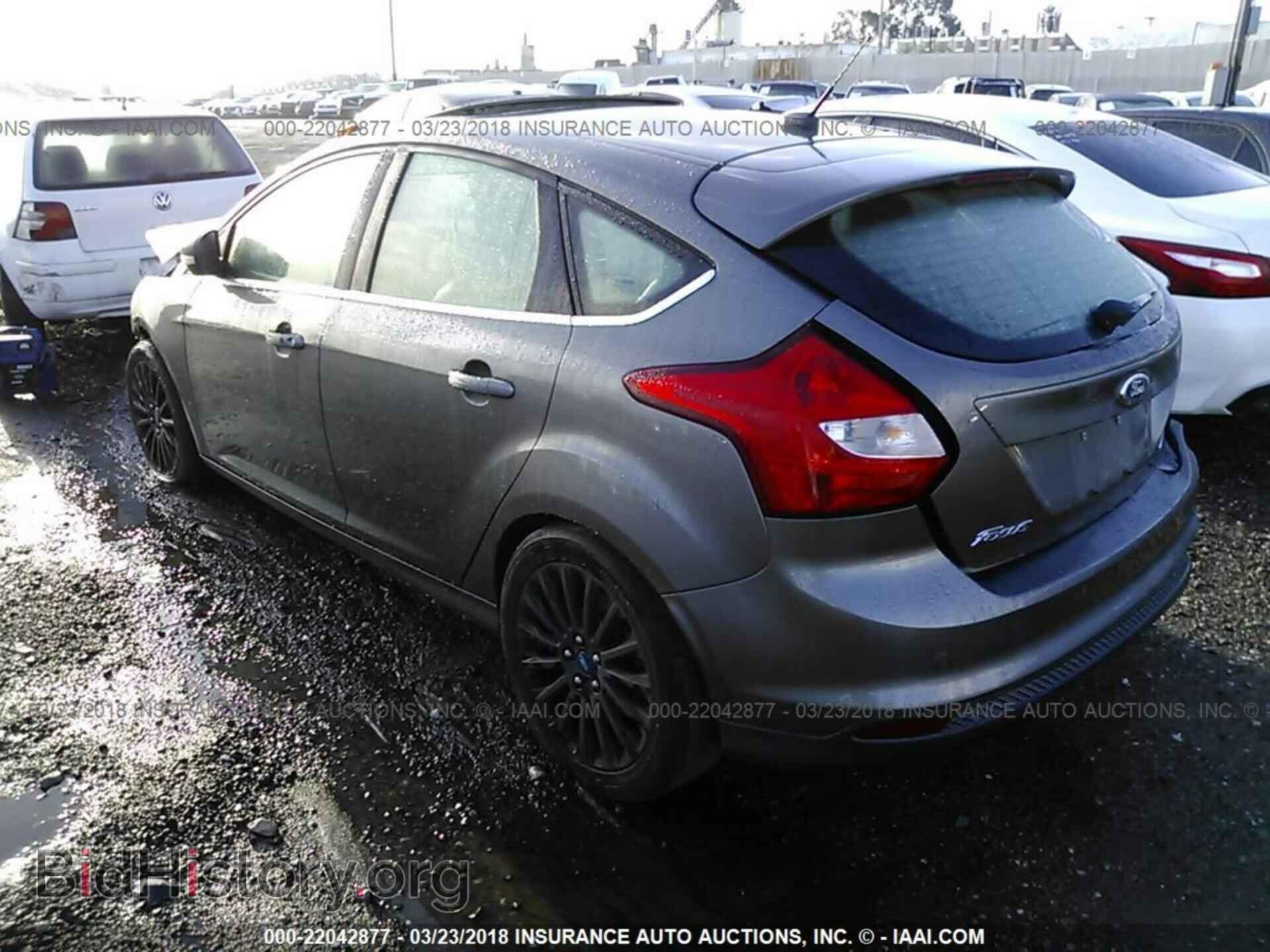 2012 Ford Focus - VIN: 1FAHP3N24CL288060 - Photo 3