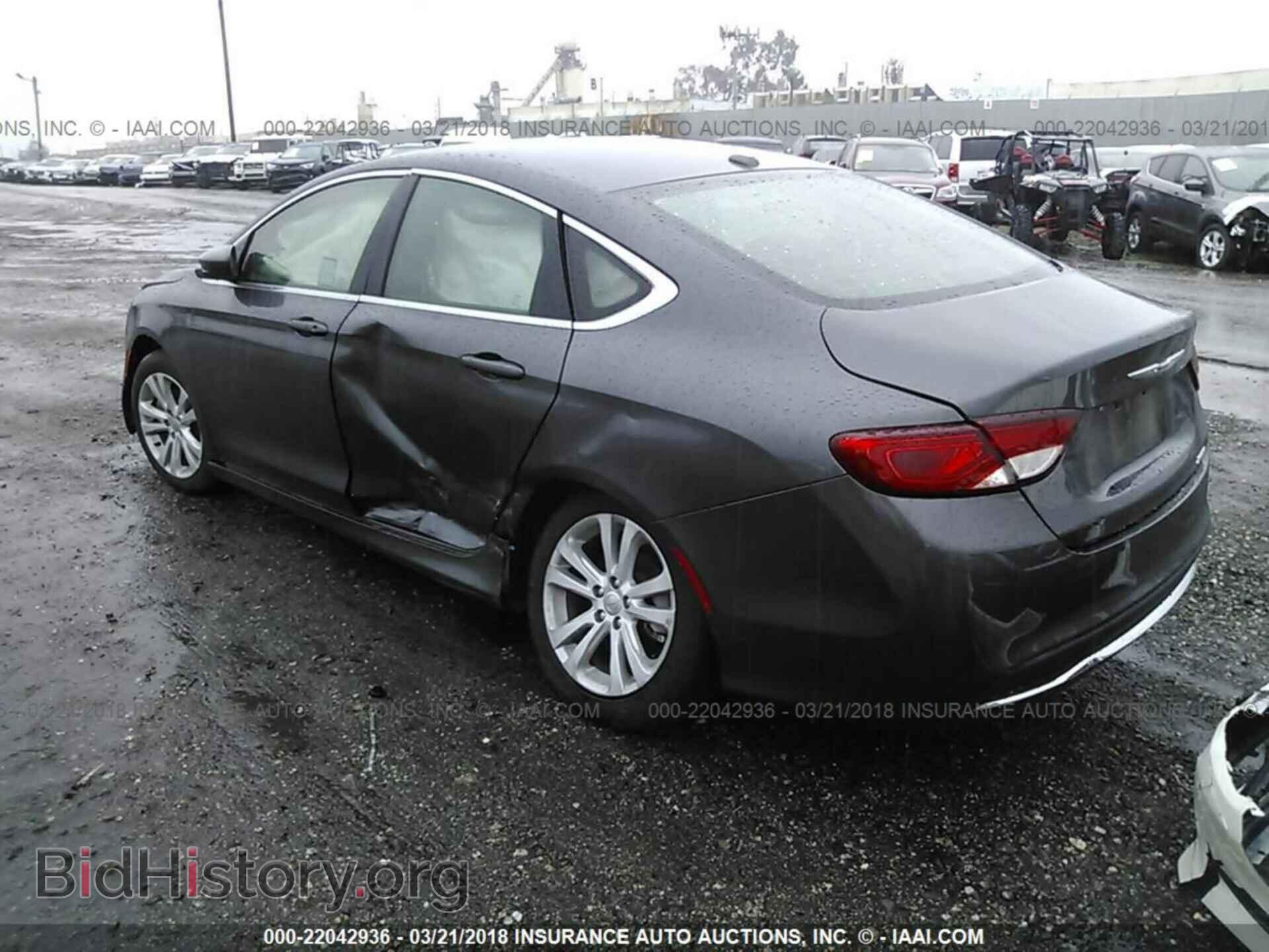 2016 Chrysler 200 - VIN: 1C3CCCAB5GN165162 - Photo 3