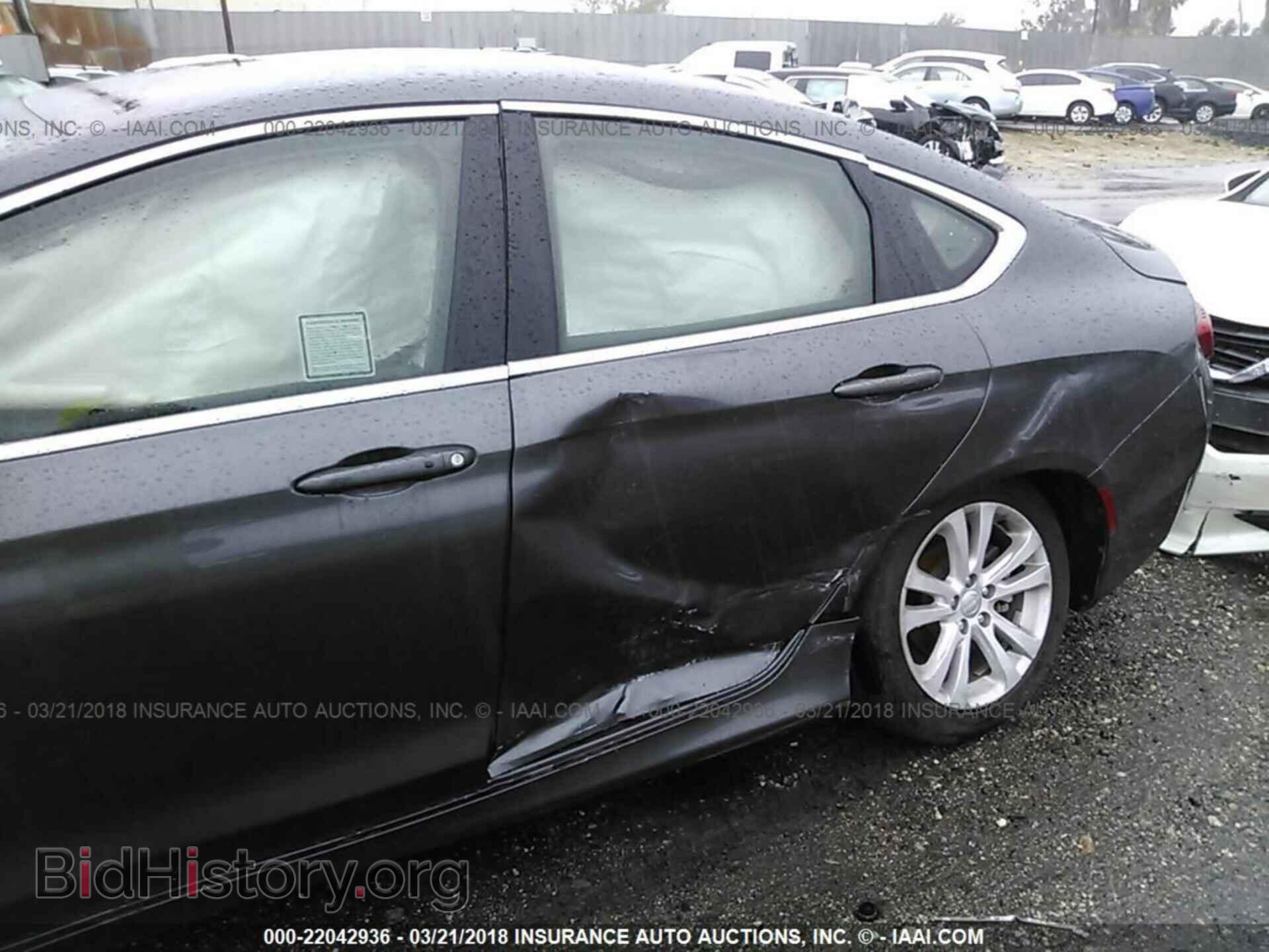 2016 Chrysler 200 - VIN: 1C3CCCAB5GN165162 - Photo 6