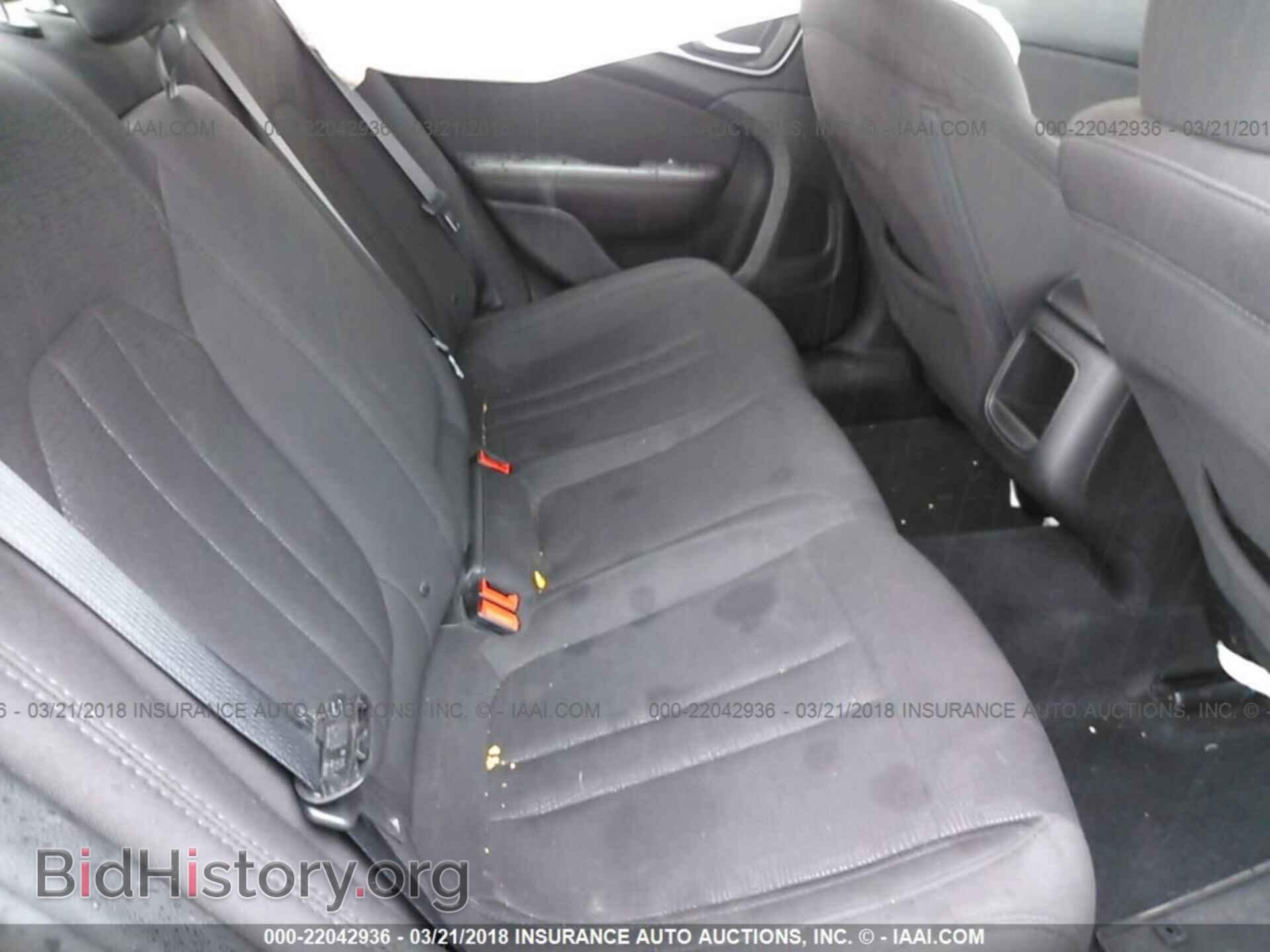 2016 Chrysler 200 - VIN: 1C3CCCAB5GN165162 - Photo 8