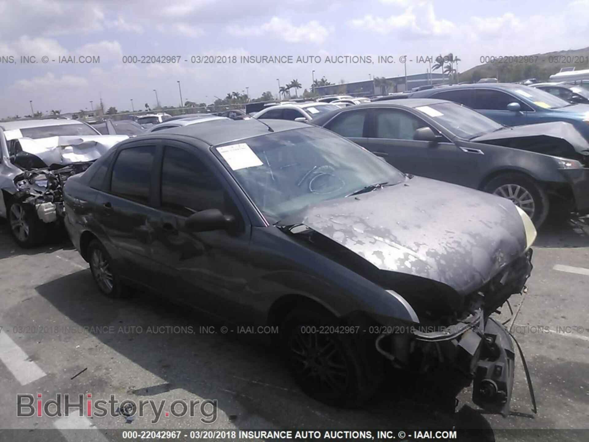 Фотография 1FAFP34N65W233985 - FORD FOCUS 2005