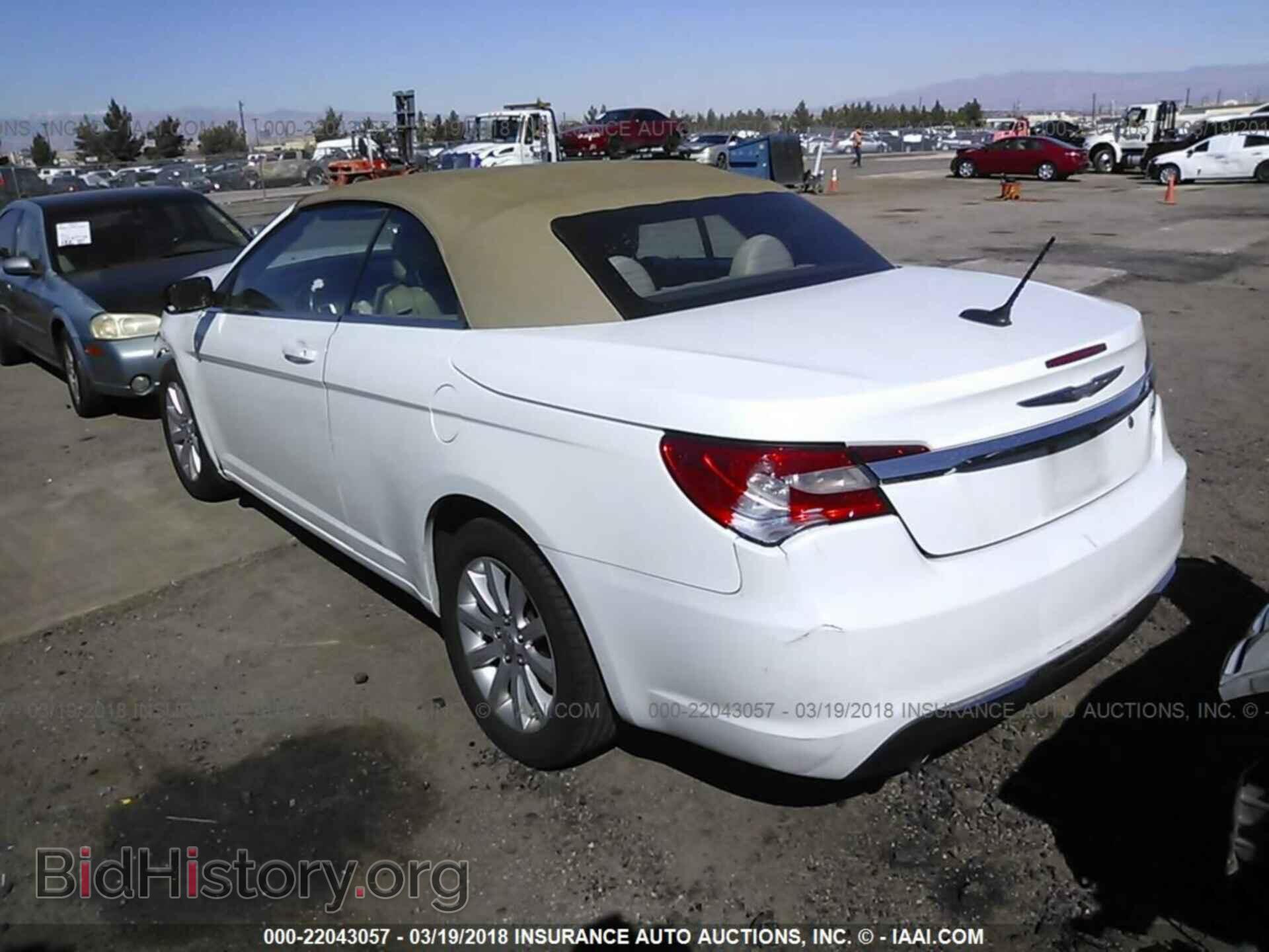 2011 Chrysler 200 - VIN: 1C3BC2EG1BN620481 - Фото 3