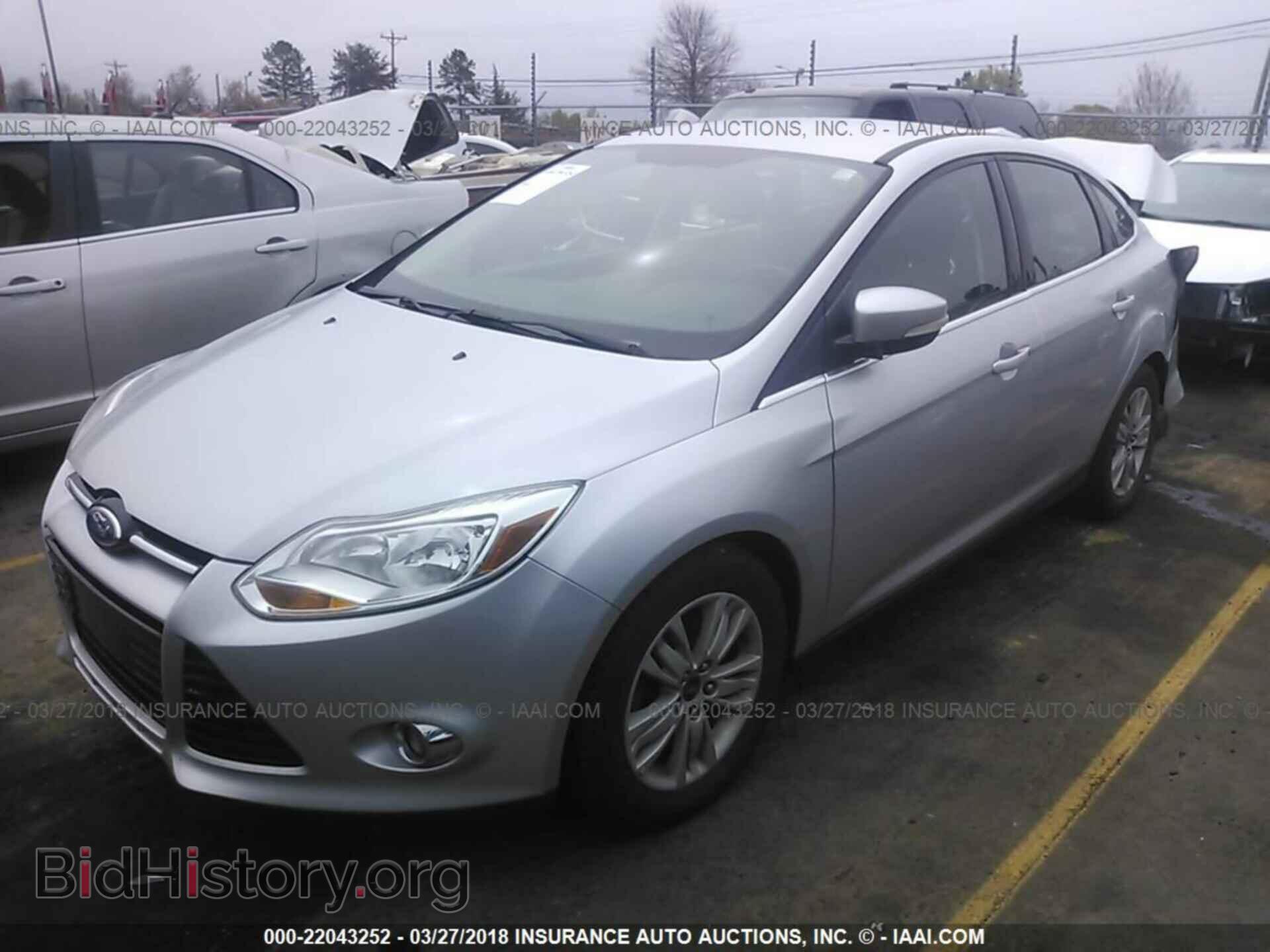 2012 Ford Focus - VIN: 1FAHP3H26CL317022 - Фото 2