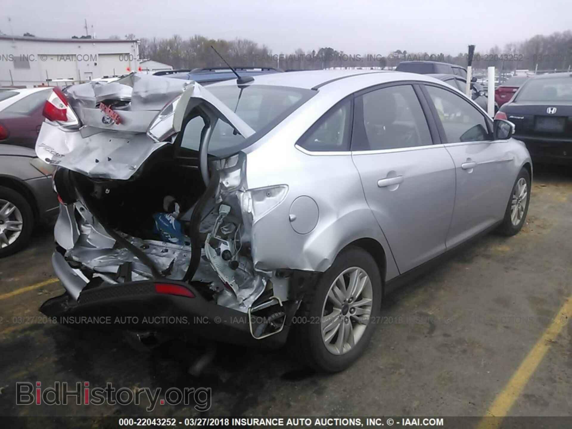 2012 Ford Focus - VIN: 1FAHP3H26CL317022 - Фото 4