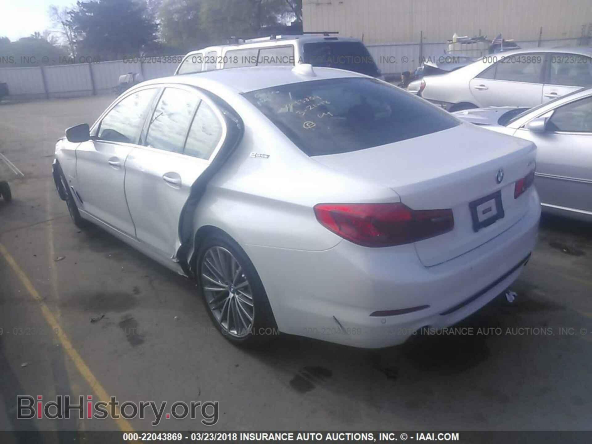 2018 Bmw 530e - VIN: WBAJA9C54JB033017 - Фото 3
