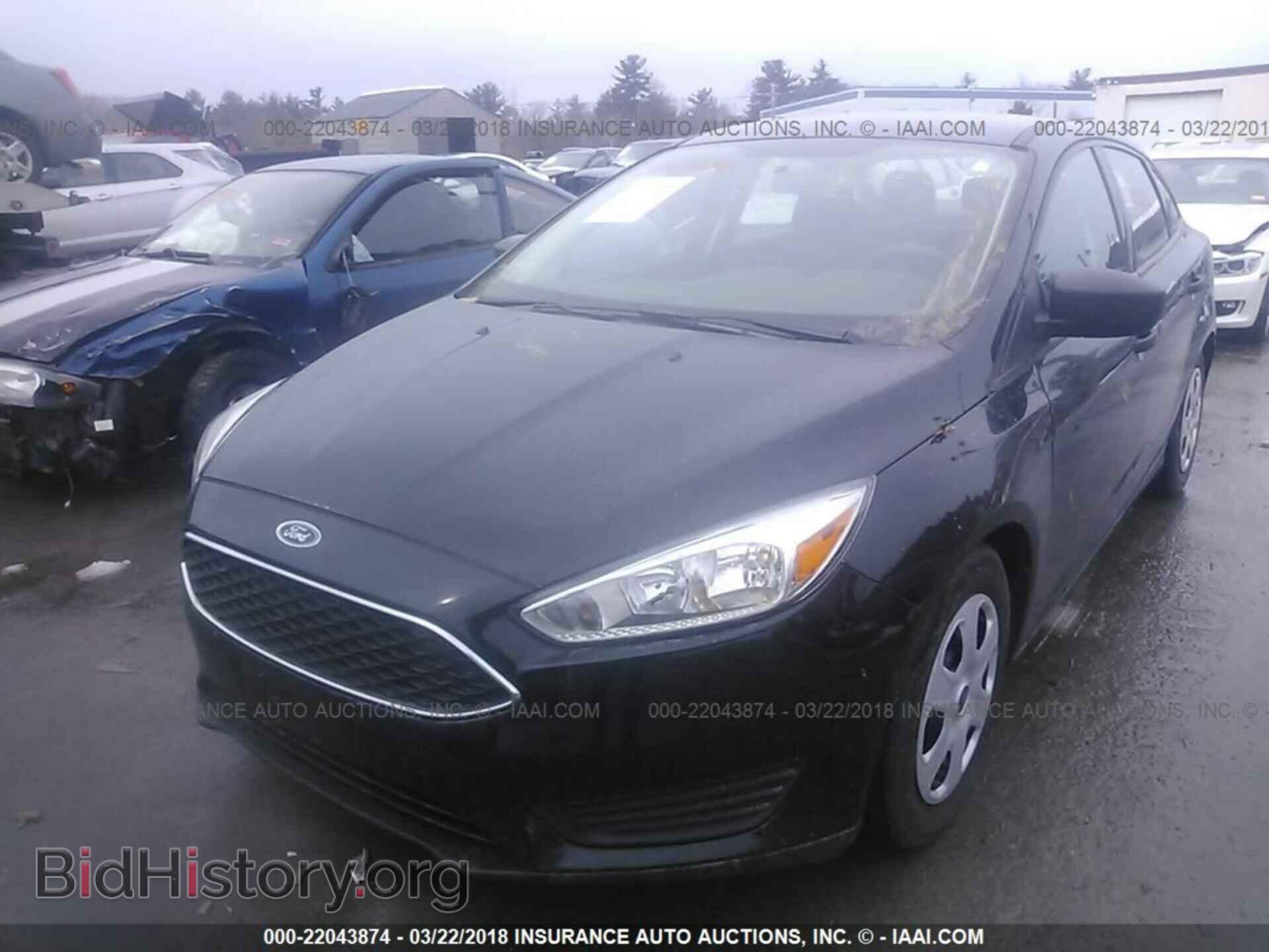 2015 Ford Focus - VIN: 1FADP3E28FL308345 - Photo 2
