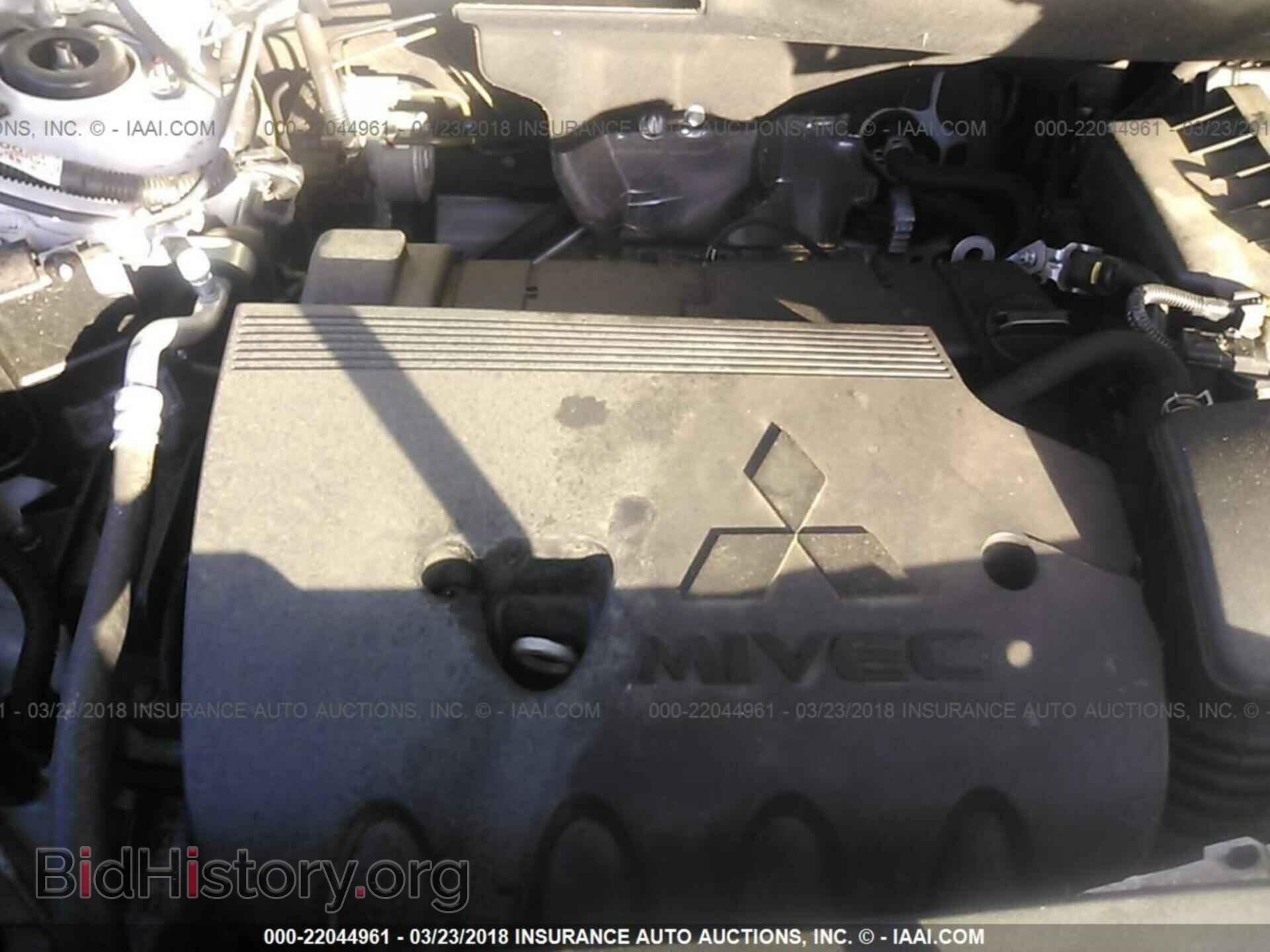 2016 Mitsubishi Outlander - VIN: JA4AD3A37GZ002637 - Фото 10