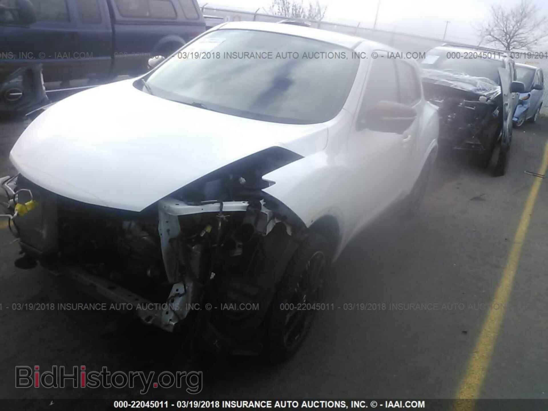 2015 Nissan Juke - VIN: JN8DF5MR5FT200096 - Фото 2