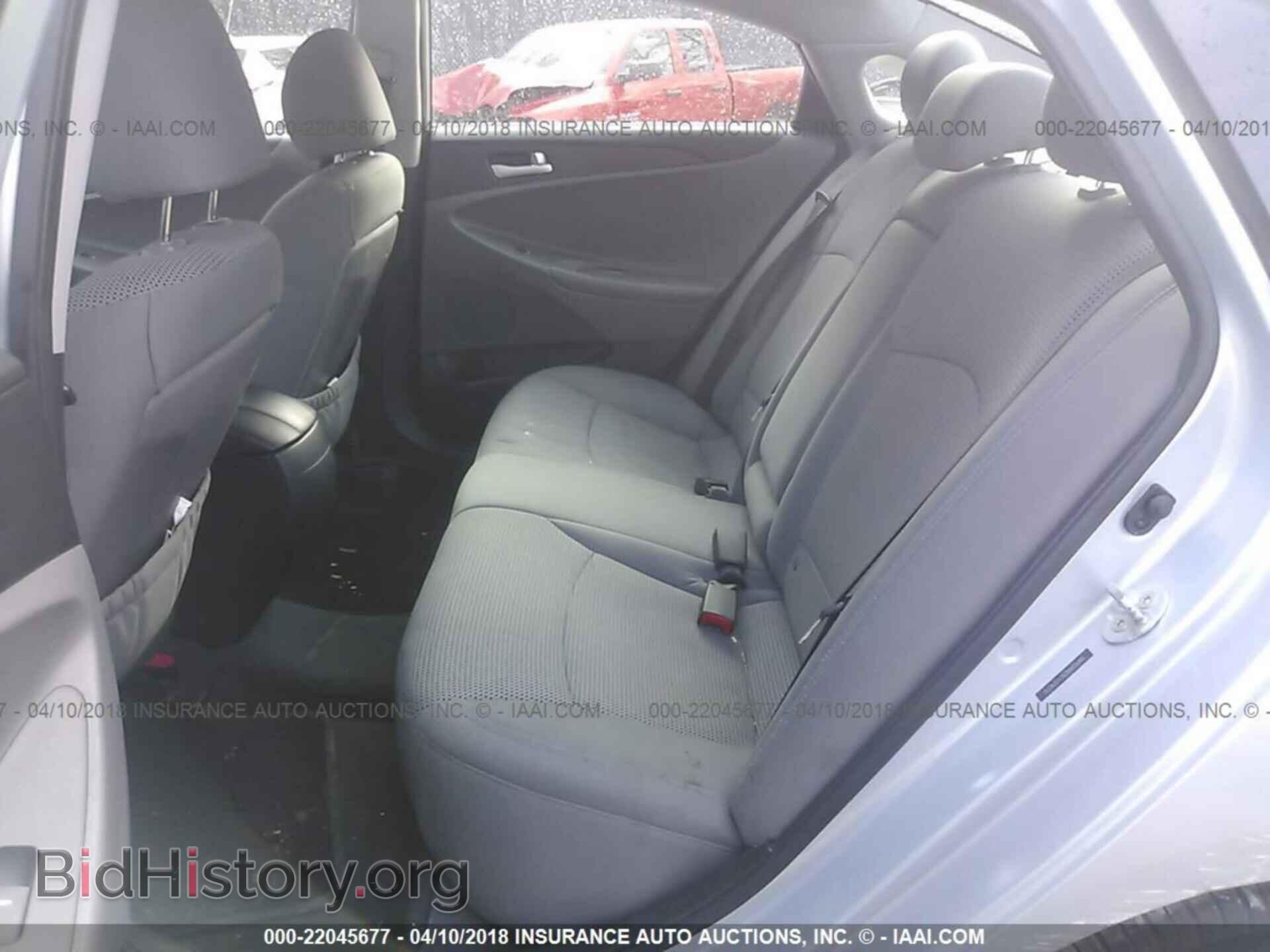 2012 Hyundai Sonata - VIN: 5NPEB4AC5CH374370 - Photo 8
