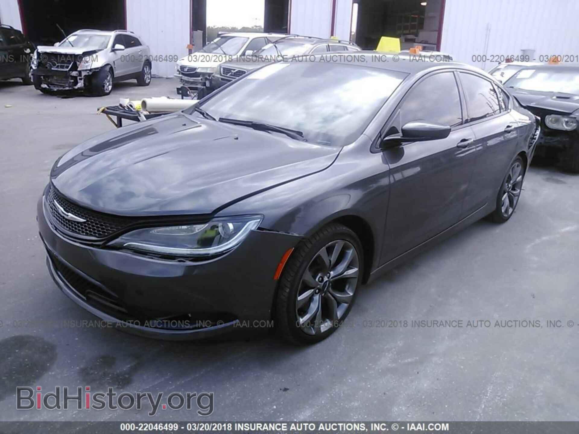 2015 Chrysler 200 - VIN: 1C3CCCBB1FN647589 - Photo 2