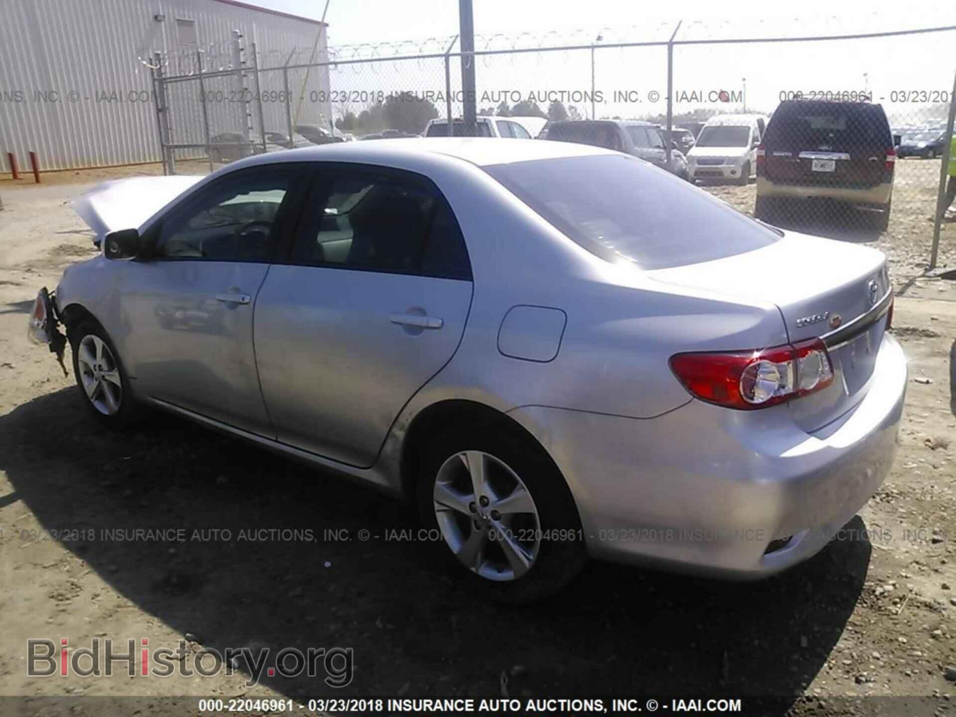 2011 Toyota Corolla - VIN: 2T1BU4EEXBC651329 - Photo 3