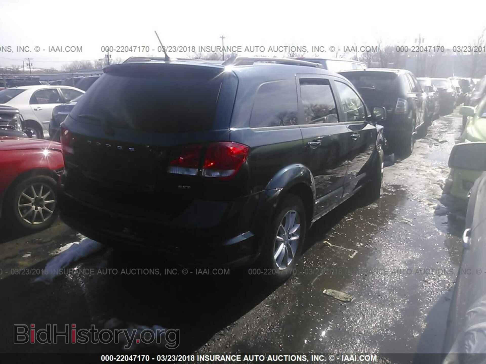 2014 Dodge Journey - VIN: 3C4PDDBGXET212161 - Фото 4