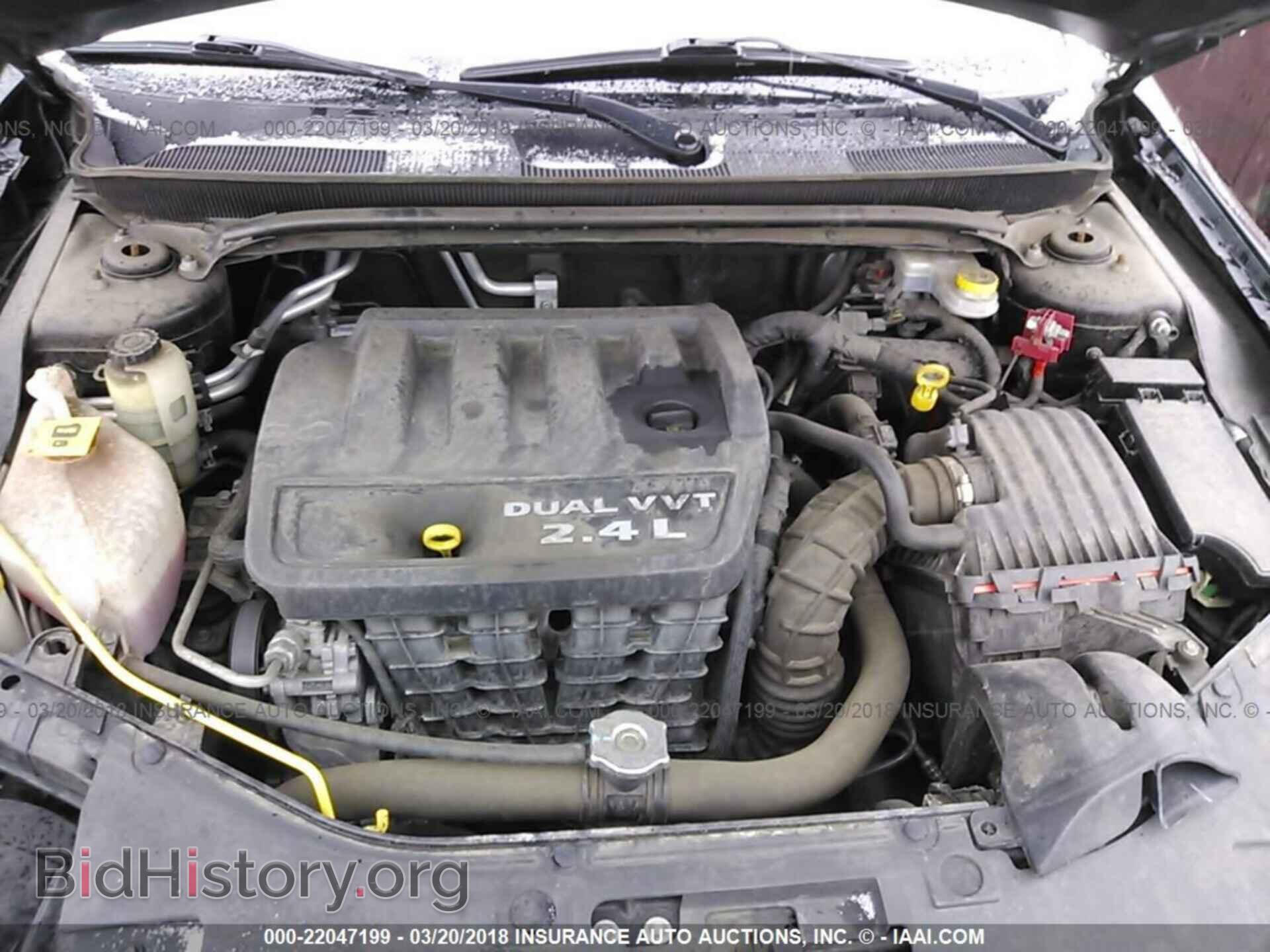 2014 Chrysler 200 - VIN: 1C3CCBBB2EN136918 - Photo 10